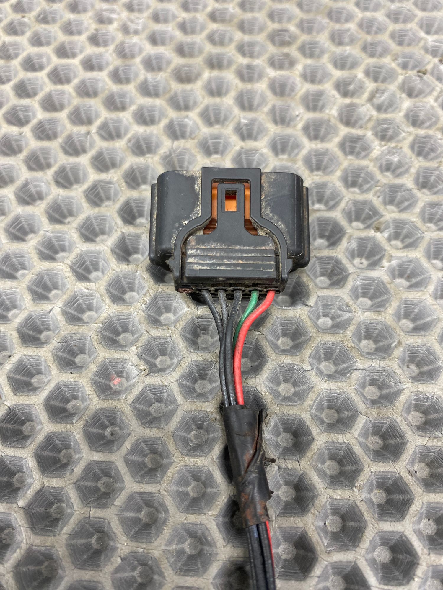 Б/У Фишка датчика парковки  Kia Optima 4 рест 2019г. 2.0L. G4ND АКПП, 890 рублей, Краснодар