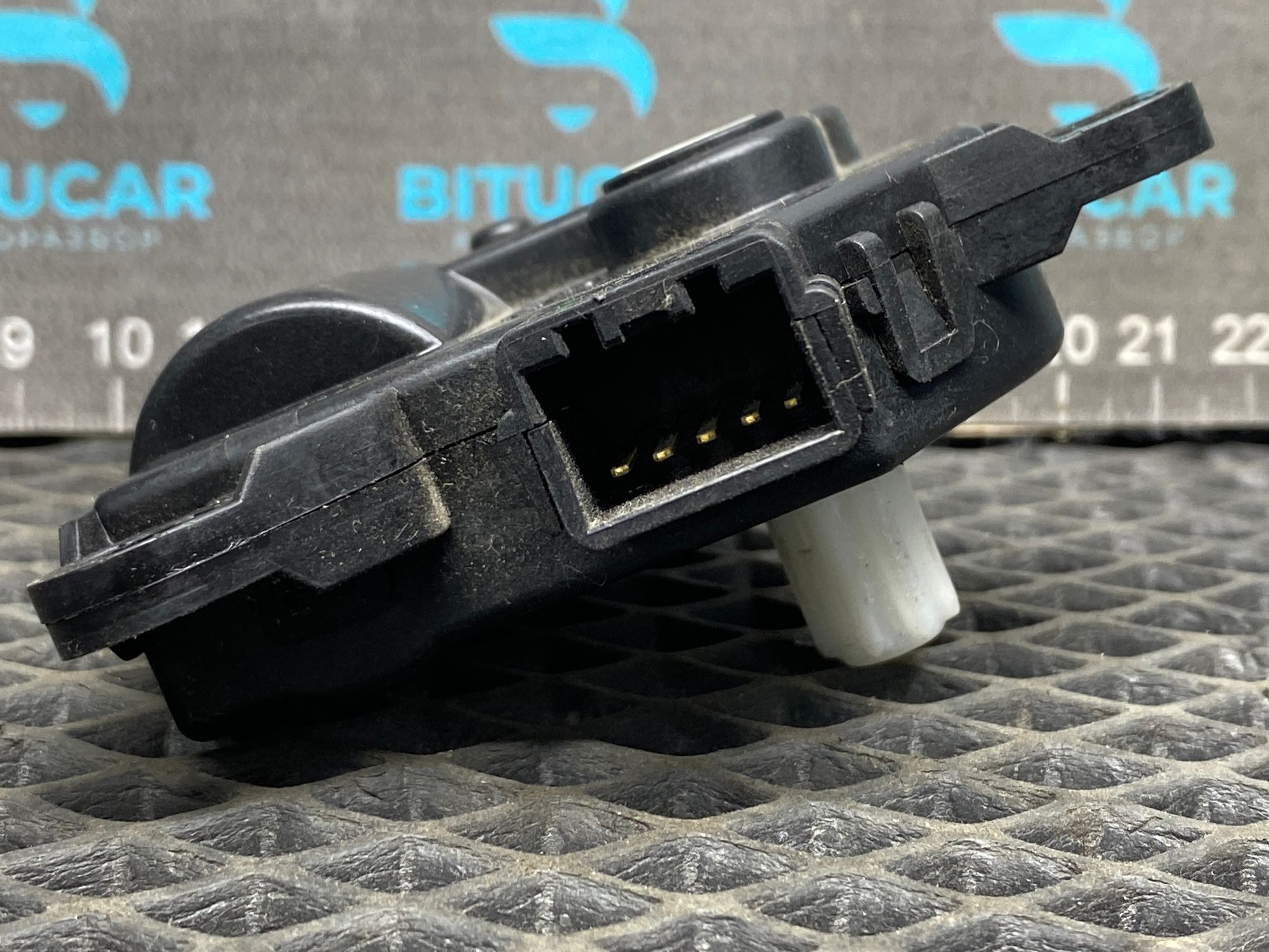 https://ycs.partsauto.market/partsauto-images/thmbs/userImages/c8f07ba63eb5b2f0f6006ea854bf8f7d/part/6fce6cc4-6b0f-4106-9f62-e8e223468dc6_1777451620588.jpg