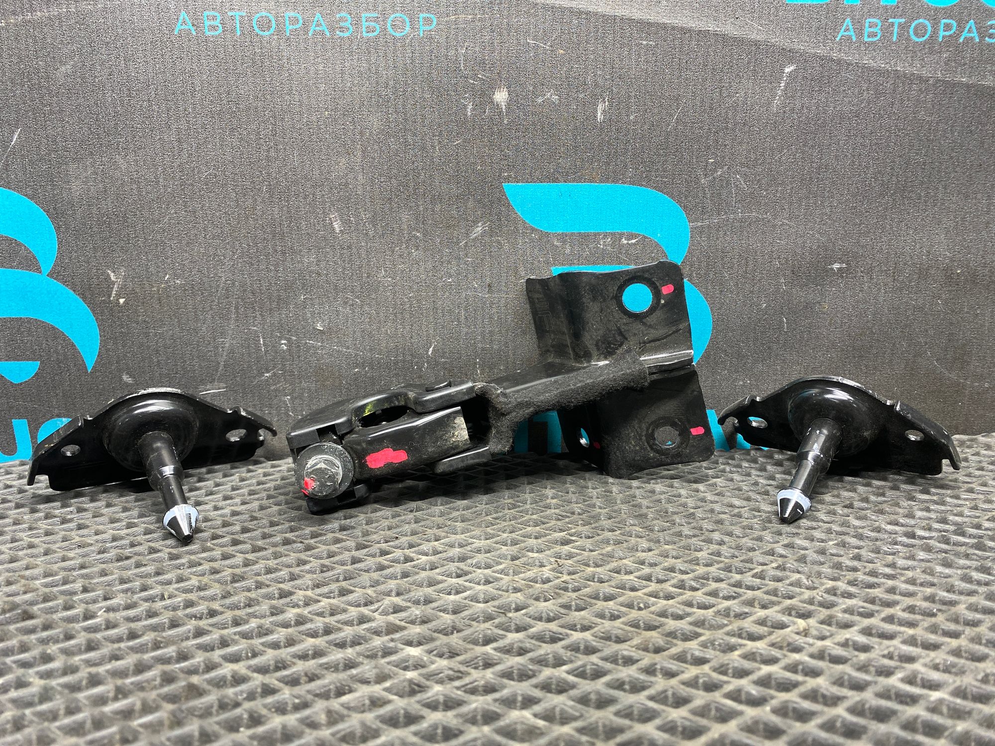https://ycs.partsauto.market/partsauto-images/thmbs/userImages/c8f07ba63eb5b2f0f6006ea854bf8f7d/part/6ff80fe9-d02e-4bbe-b702-78df1db588d3_1777464735413.jpg