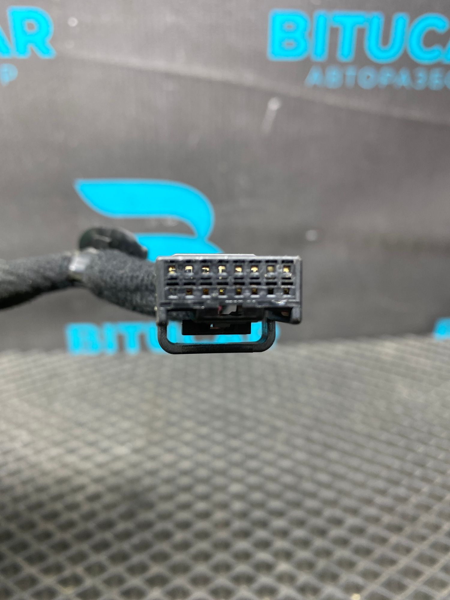 https://ycs.partsauto.market/partsauto-images/thmbs/userImages/c8f07ba63eb5b2f0f6006ea854bf8f7d/part/70786dae-71bf-4c37-9cc7-2a9d9347fb7a_1776927781655.jpg