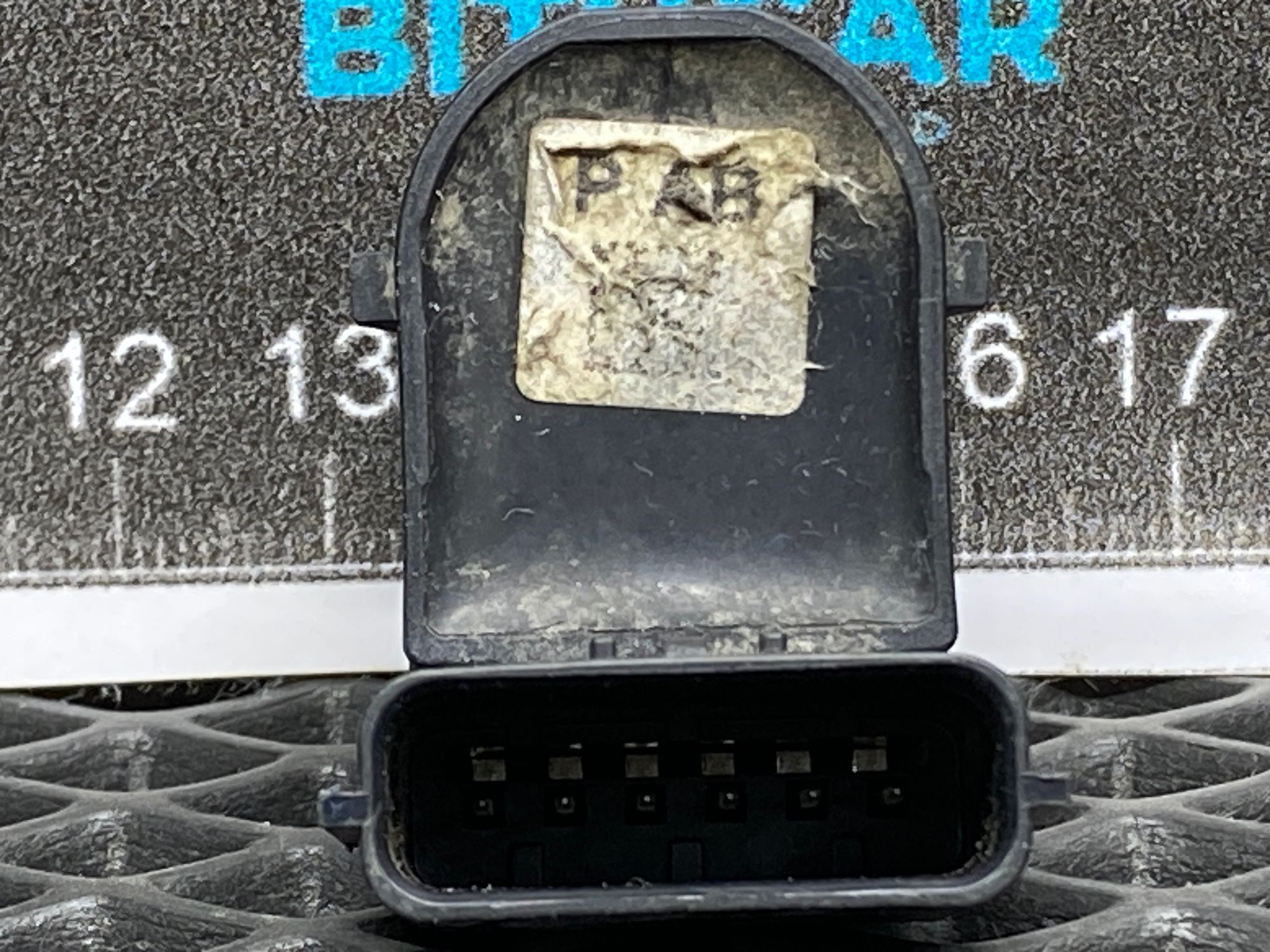https://ycs.partsauto.market/partsauto-images/thmbs/userImages/c8f07ba63eb5b2f0f6006ea854bf8f7d/part/71360bb7-a896-4118-a09c-c827f2a63a24_1777707361714.jpg