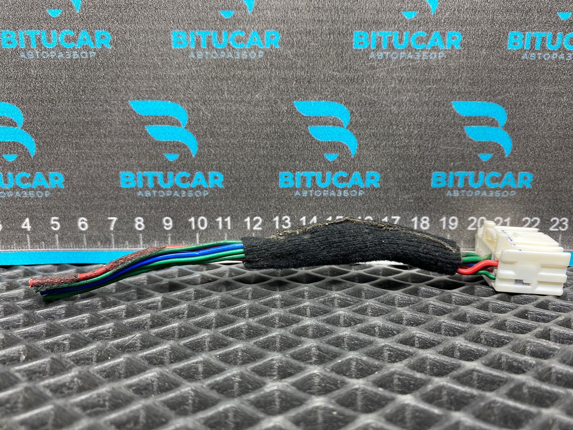 https://ycs.partsauto.market/partsauto-images/thmbs/userImages/c8f07ba63eb5b2f0f6006ea854bf8f7d/part/72b8d114-77f1-4e7c-8dd9-7870fefe19ca_1777717260521.jpg