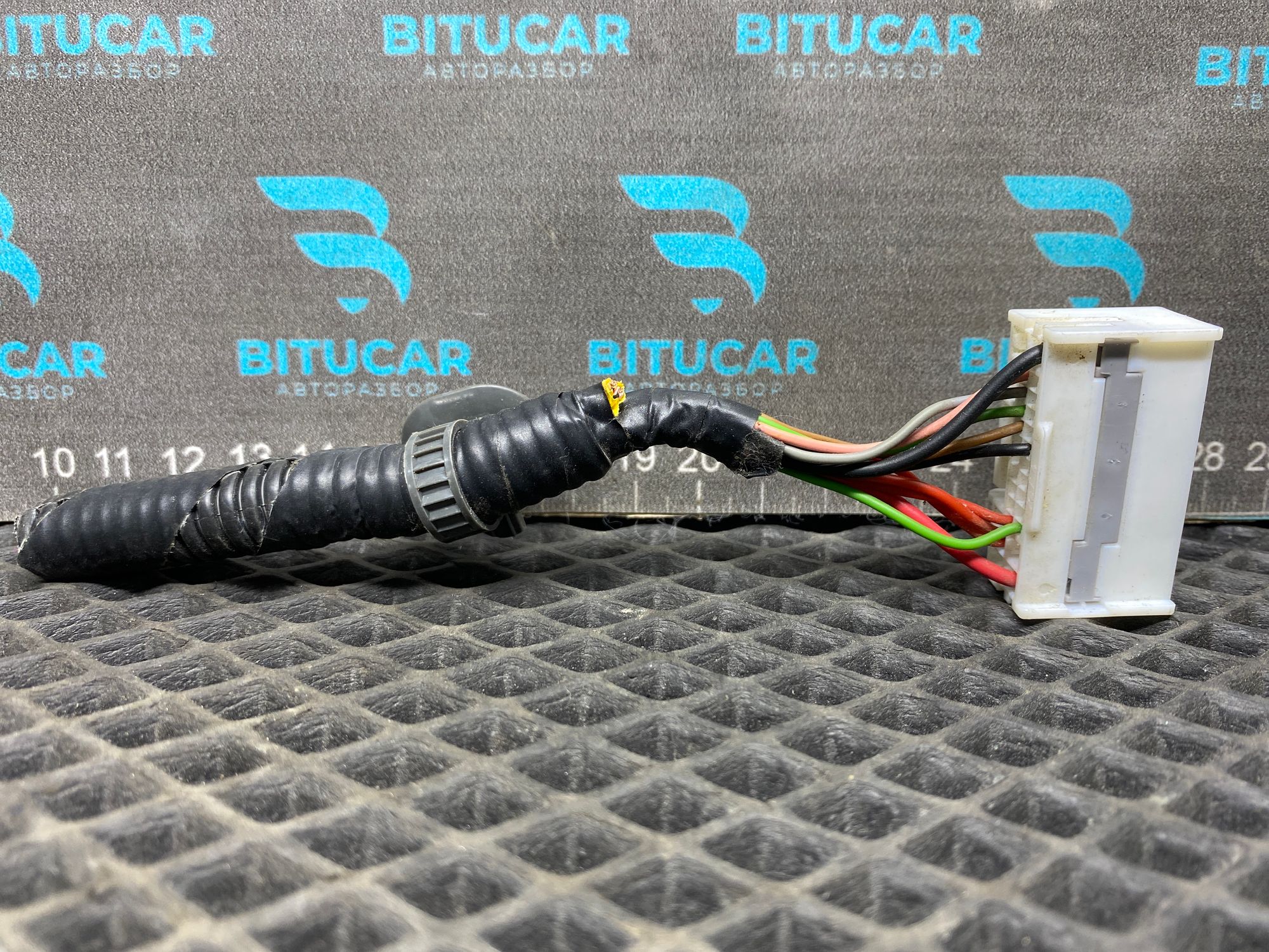 https://ycs.partsauto.market/partsauto-images/thmbs/userImages/c8f07ba63eb5b2f0f6006ea854bf8f7d/part/732606d7-7017-446e-9d1a-1da843a230ec_1777473619898.jpg