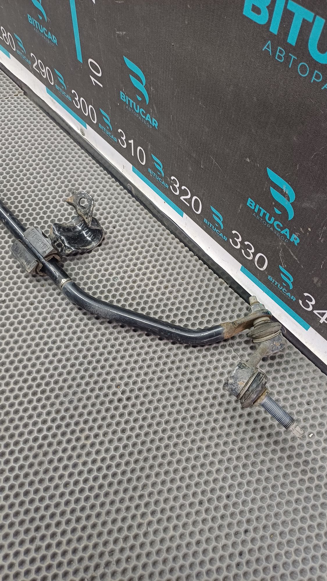 https://ycs.partsauto.market/partsauto-images/thmbs/userImages/c8f07ba63eb5b2f0f6006ea854bf8f7d/part/733cee91-226f-4678-a86f-e7853a64430f_1777463234701.jpg