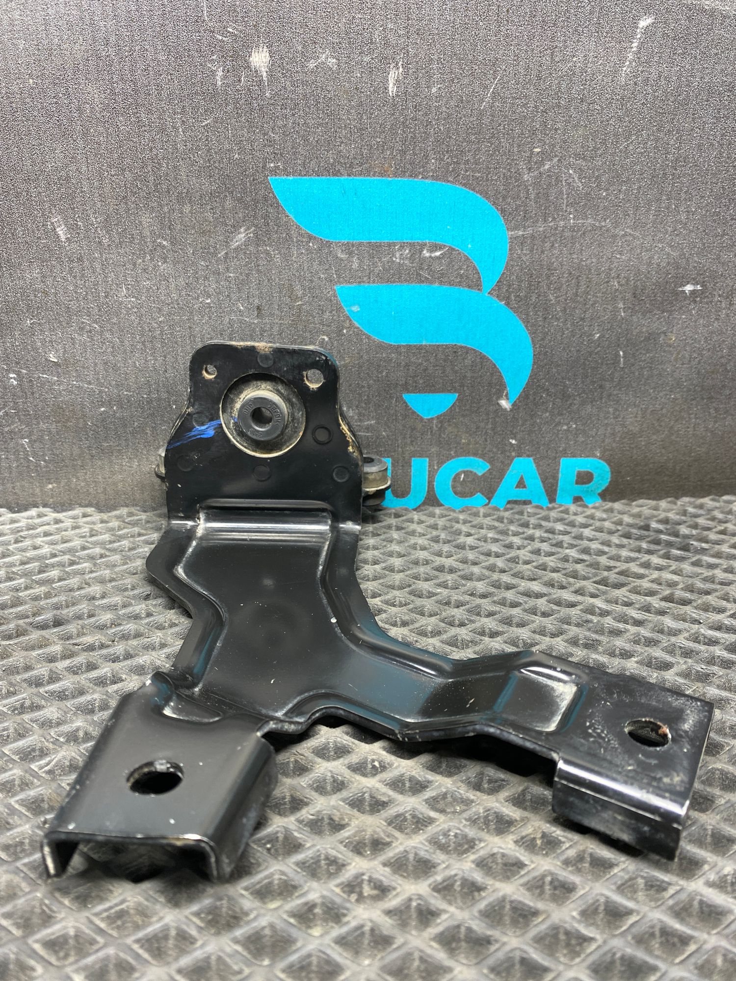 https://ycs.partsauto.market/partsauto-images/thmbs/userImages/c8f07ba63eb5b2f0f6006ea854bf8f7d/part/7389fdf7-b436-4d20-8a62-805590e6df63_1777551964364.jpg