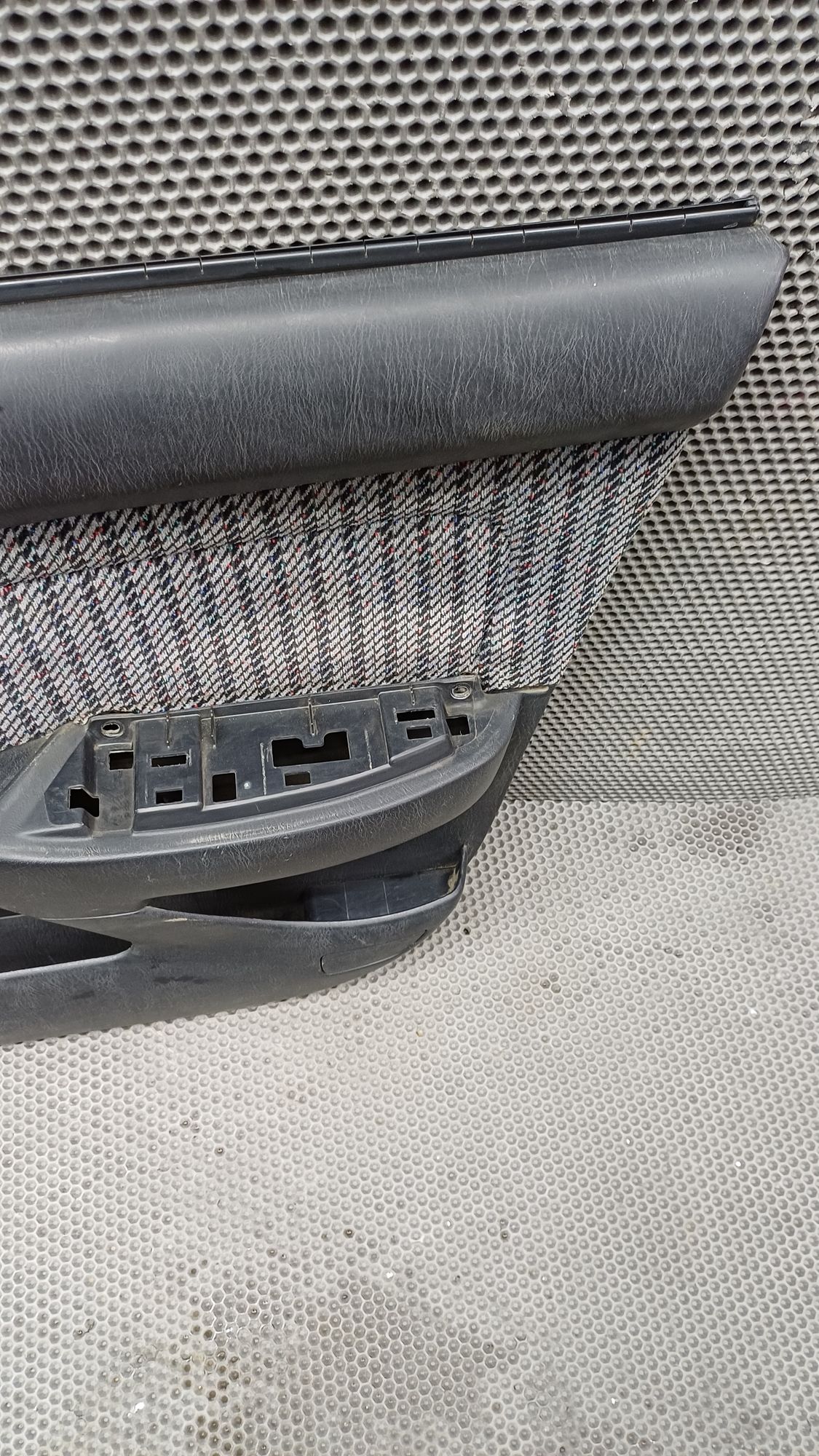 Б/У Обшивка двери передней правой Toyota CARINA E 6 дорест. 1992—1996 1994 Зеленый, 1790 рублей, Краснодар