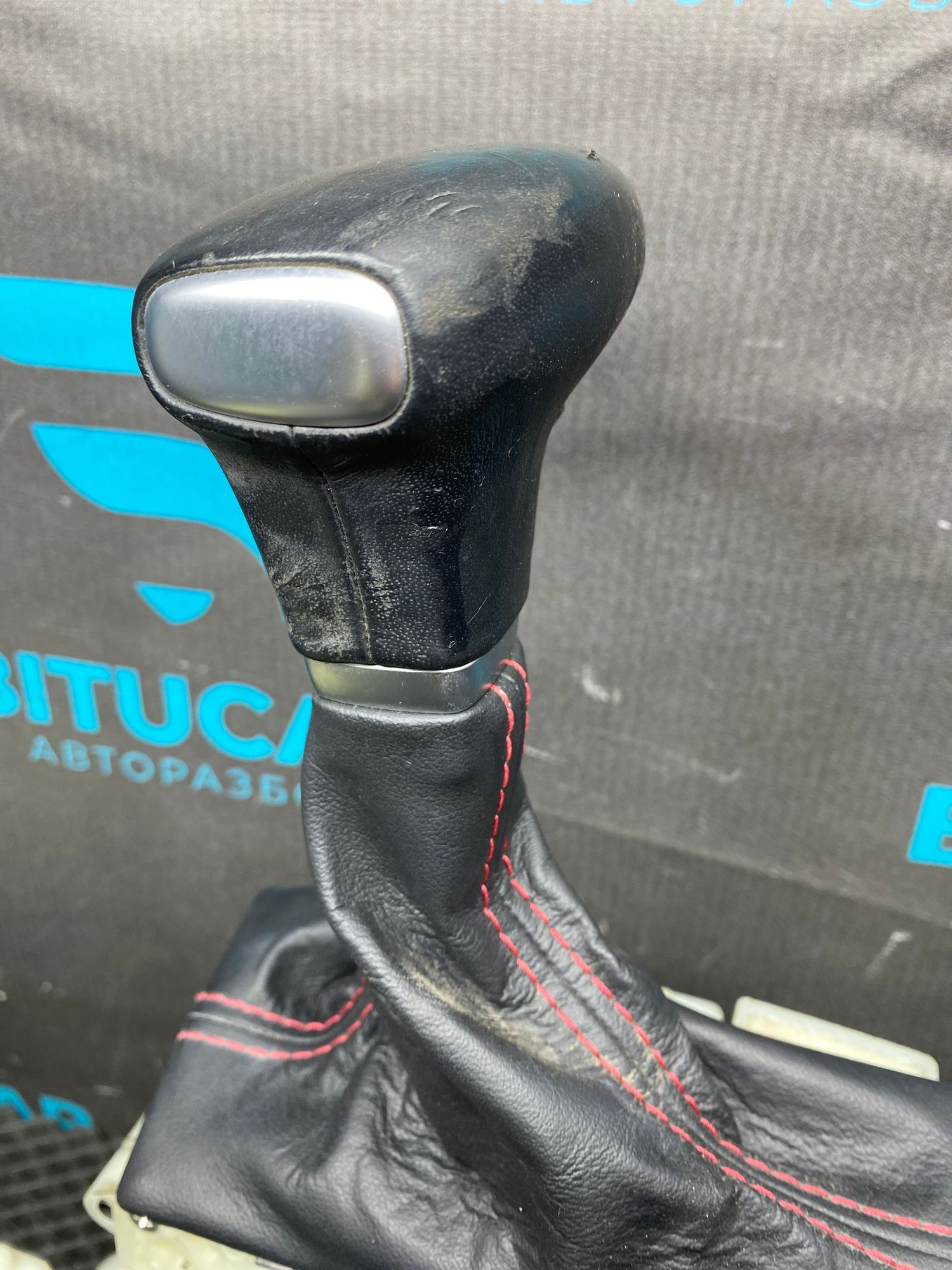 https://ycs.partsauto.market/partsauto-images/thmbs/userImages/c8f07ba63eb5b2f0f6006ea854bf8f7d/part/75c798cd-ec1a-4376-9671-593e87505db1_1777730472424.jpg