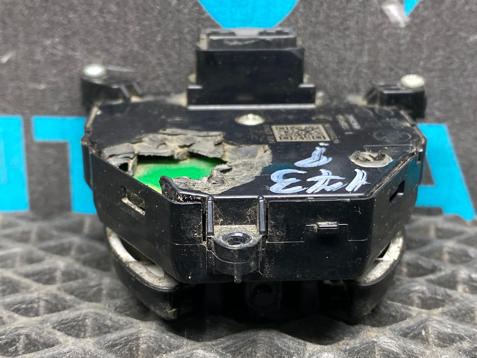 https://ycs.partsauto.market/partsauto-images/thmbs/userImages/c8f07ba63eb5b2f0f6006ea854bf8f7d/part/769c7ba7-bfde-4ccd-ab5b-06cbbd24b30d_1776936261017.jpg
