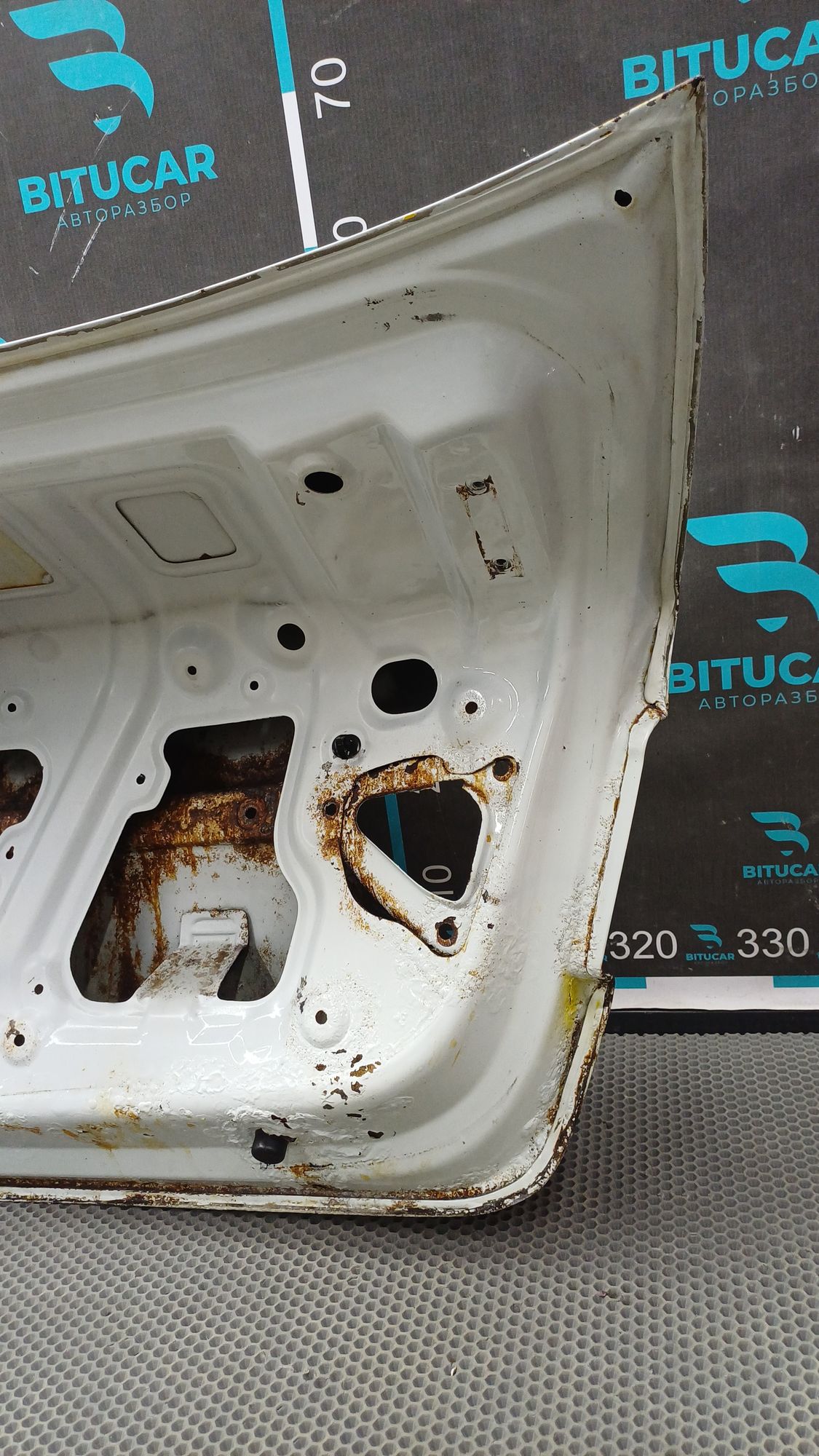 https://ycs.partsauto.market/partsauto-images/thmbs/userImages/c8f07ba63eb5b2f0f6006ea854bf8f7d/part/76d9ca70-b644-46ed-a84a-daf20b50c2ec_1776840986039.jpg
