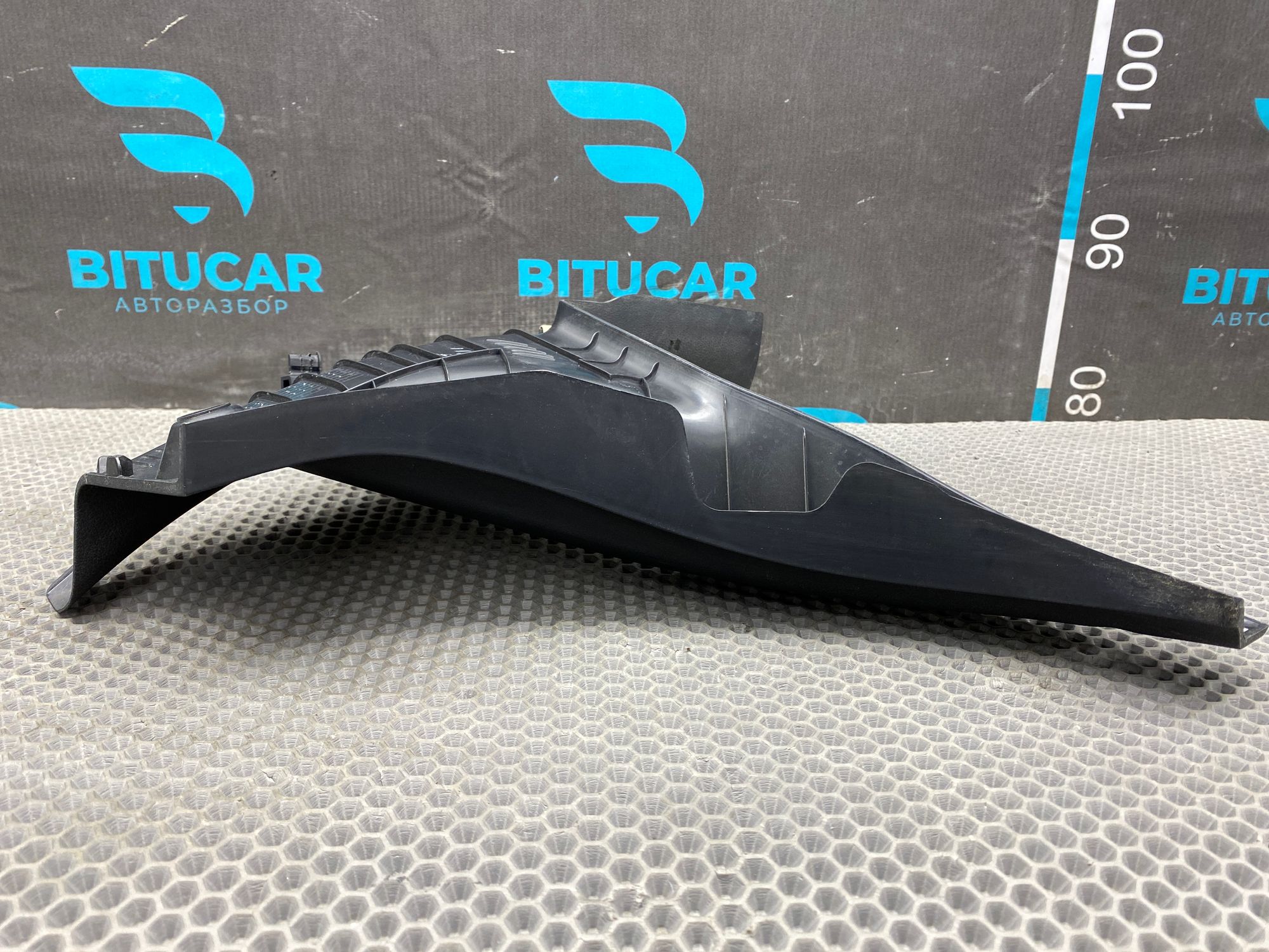 https://ycs.partsauto.market/partsauto-images/thmbs/userImages/c8f07ba63eb5b2f0f6006ea854bf8f7d/part/772aa09d-e49d-4cc0-8e9a-ca757fd81dce_1777023738700.jpg
