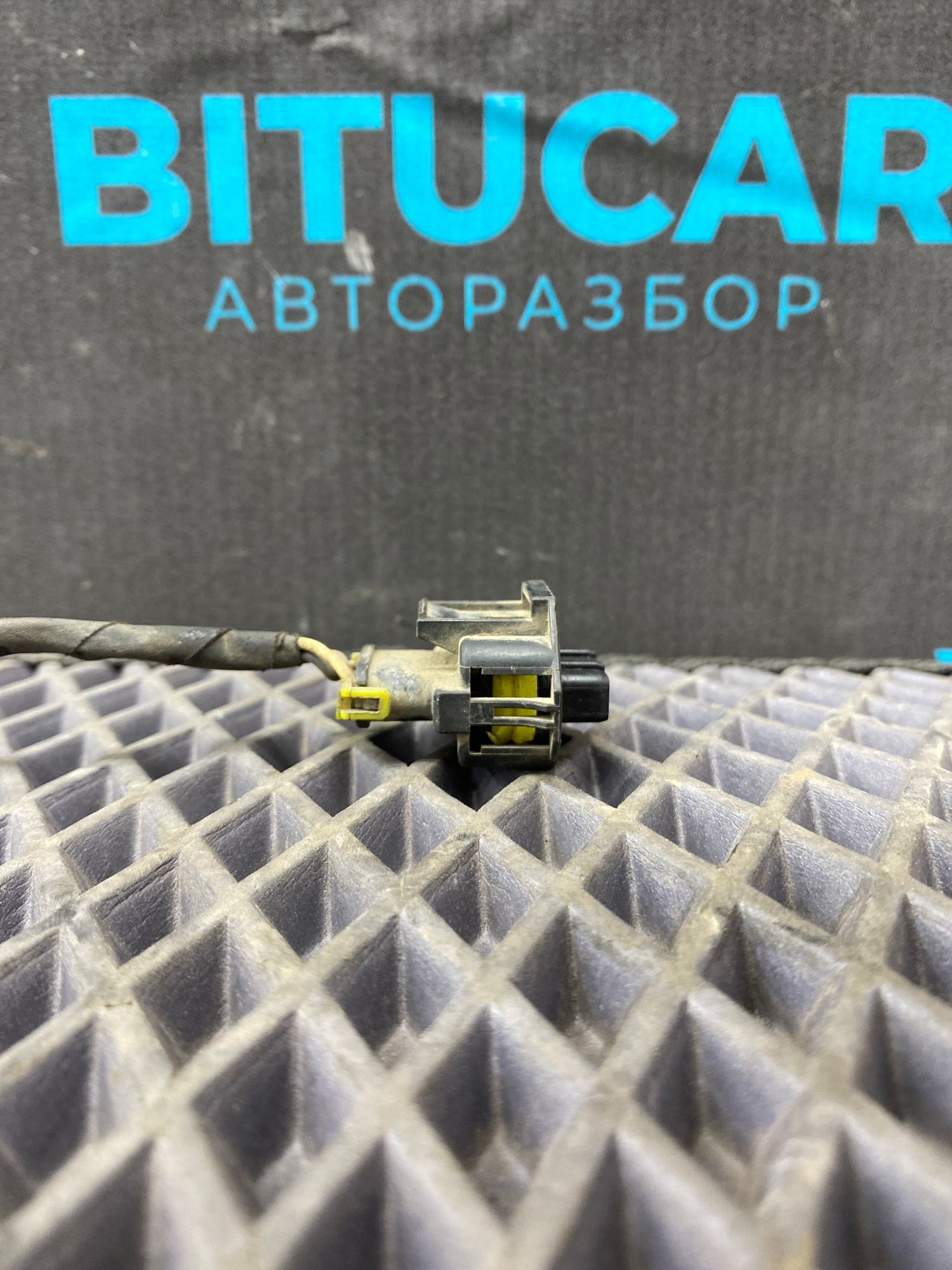 https://ycs.partsauto.market/partsauto-images/thmbs/userImages/c8f07ba63eb5b2f0f6006ea854bf8f7d/part/776c50f3-318b-4abf-afee-b021df018cb6_1771597187580.jpg