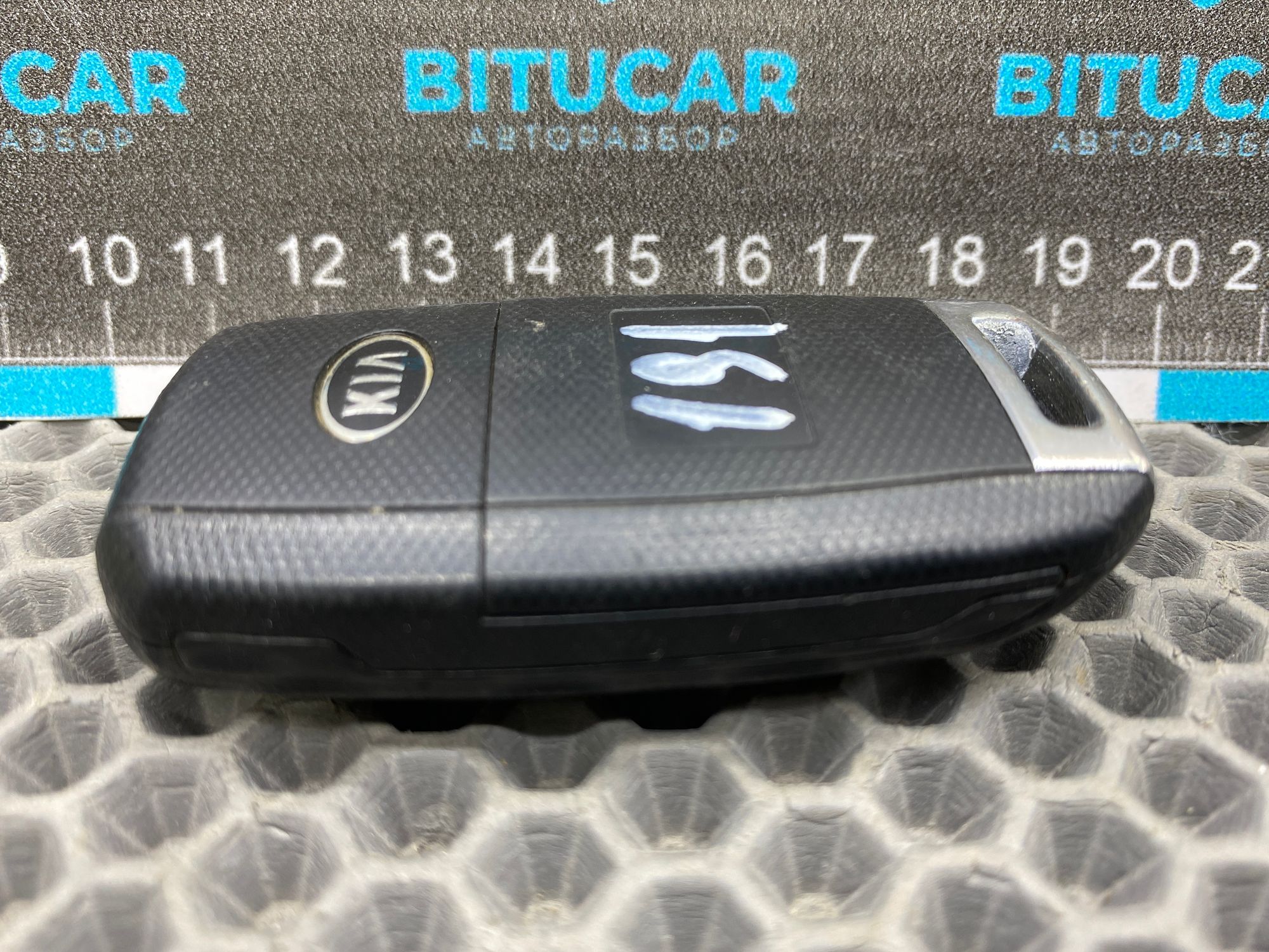 https://ycs.partsauto.market/partsauto-images/thmbs/userImages/c8f07ba63eb5b2f0f6006ea854bf8f7d/part/78015220-6458-470d-8773-92b8c752eae7_1777798443829.jpg