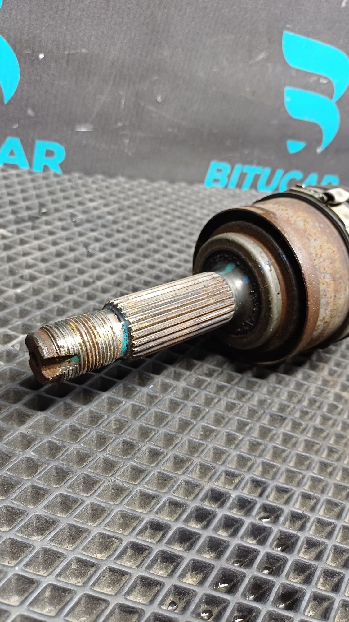 https://ycs.partsauto.market/partsauto-images/thmbs/userImages/c8f07ba63eb5b2f0f6006ea854bf8f7d/part/7810a69c-a207-419d-84a3-a09cf3cef385_1777112747723.jpg