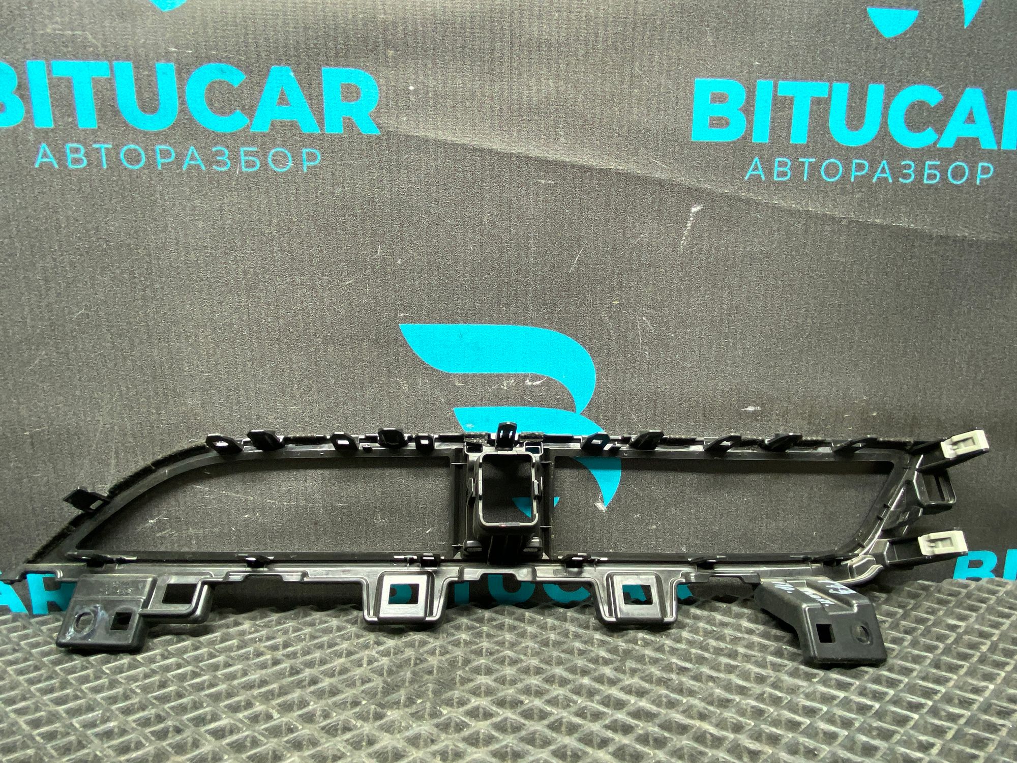 Б/У Рамка кнопки аварийной остановки  Kia Rio 4 (G4FG) 1.6L AT 2021, 1990 рублей, Краснодар