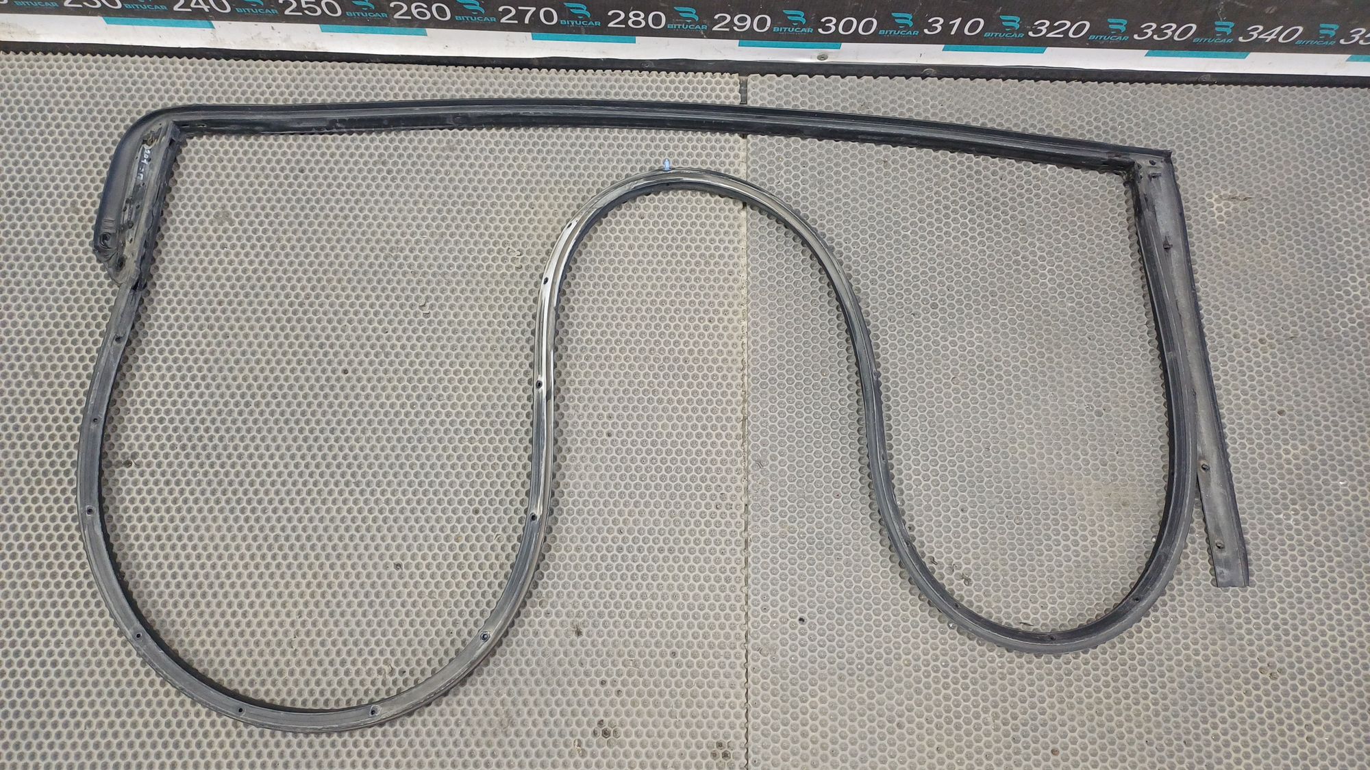 https://ycs.partsauto.market/partsauto-images/thmbs/userImages/c8f07ba63eb5b2f0f6006ea854bf8f7d/part/788888d6-d752-4023-b720-e1d78ee036d7_1777202645439.jpg