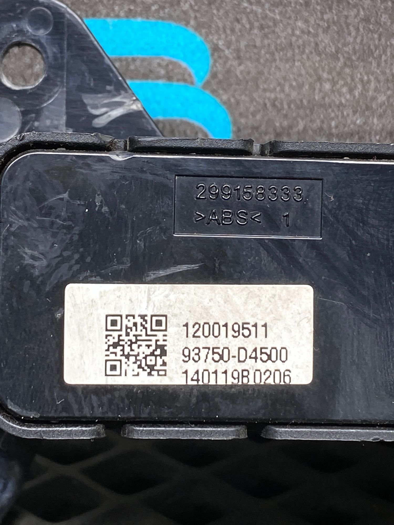 https://ycs.partsauto.market/partsauto-images/thmbs/userImages/c8f07ba63eb5b2f0f6006ea854bf8f7d/part/78a48ecf-d8af-443a-8b53-a4165d76dd9a_1777621364084.jpg