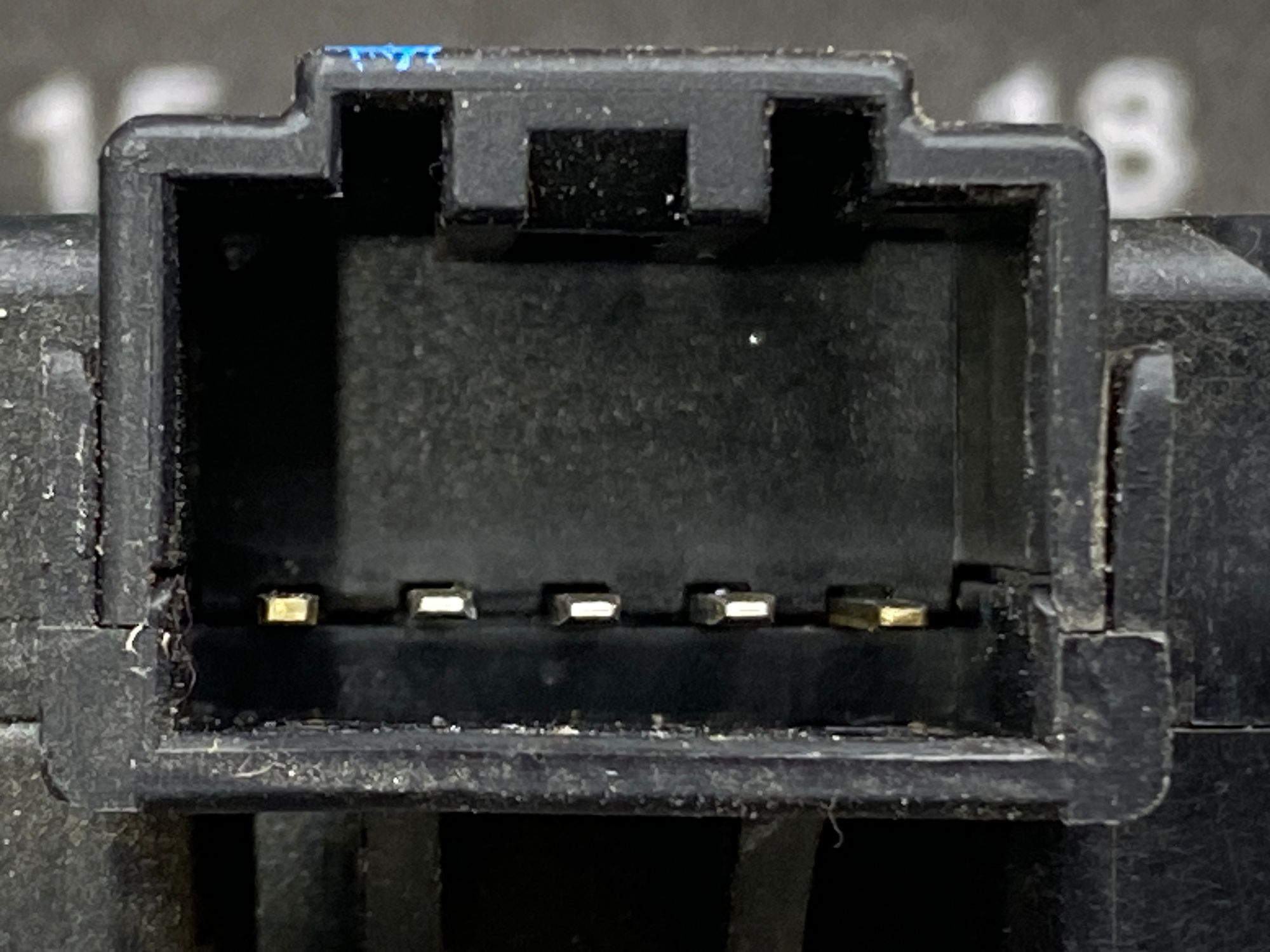 https://ycs.partsauto.market/partsauto-images/thmbs/userImages/c8f07ba63eb5b2f0f6006ea854bf8f7d/part/78b18572-1160-4500-9b54-3ccd6171c6a4_1777811643395.jpg