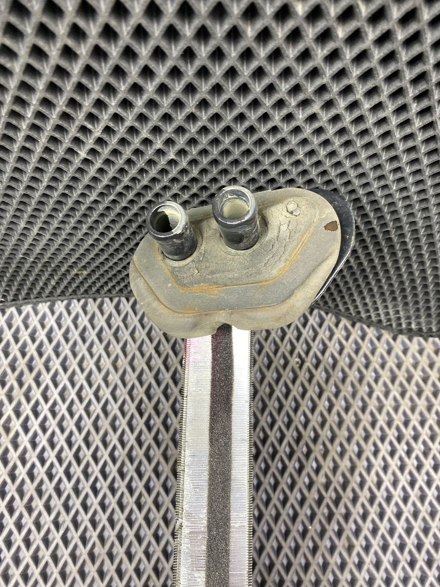 https://ycs.partsauto.market/partsauto-images/thmbs/userImages/c8f07ba63eb5b2f0f6006ea854bf8f7d/part/78bf5126-fc8c-48c7-a014-f9b23f05fb77_1772705408170.jpg