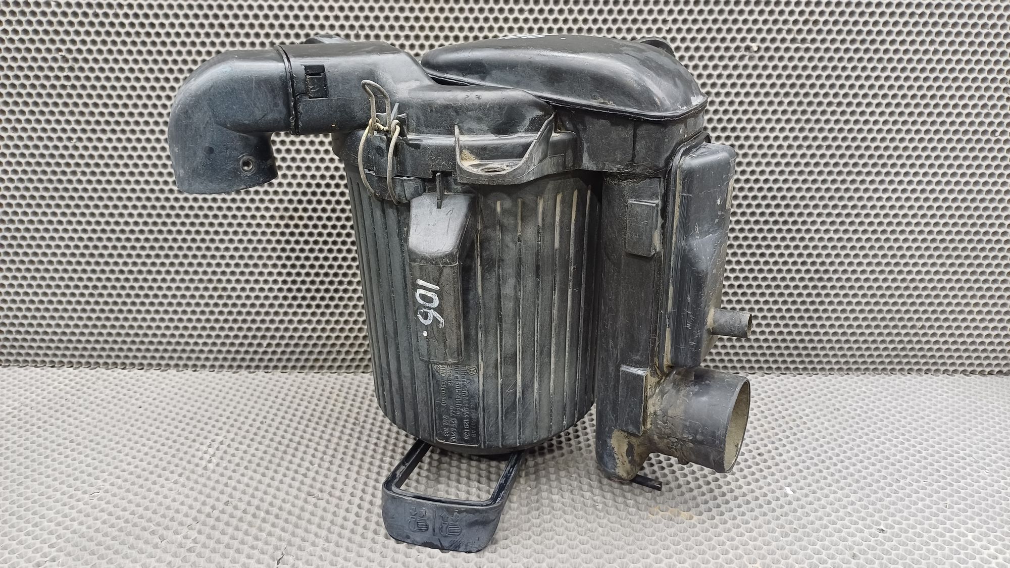 https://ycs.partsauto.market/partsauto-images/thmbs/userImages/c8f07ba63eb5b2f0f6006ea854bf8f7d/part/79486a14-da60-45bf-beeb-25efeeaad362_1774181297448.jpg