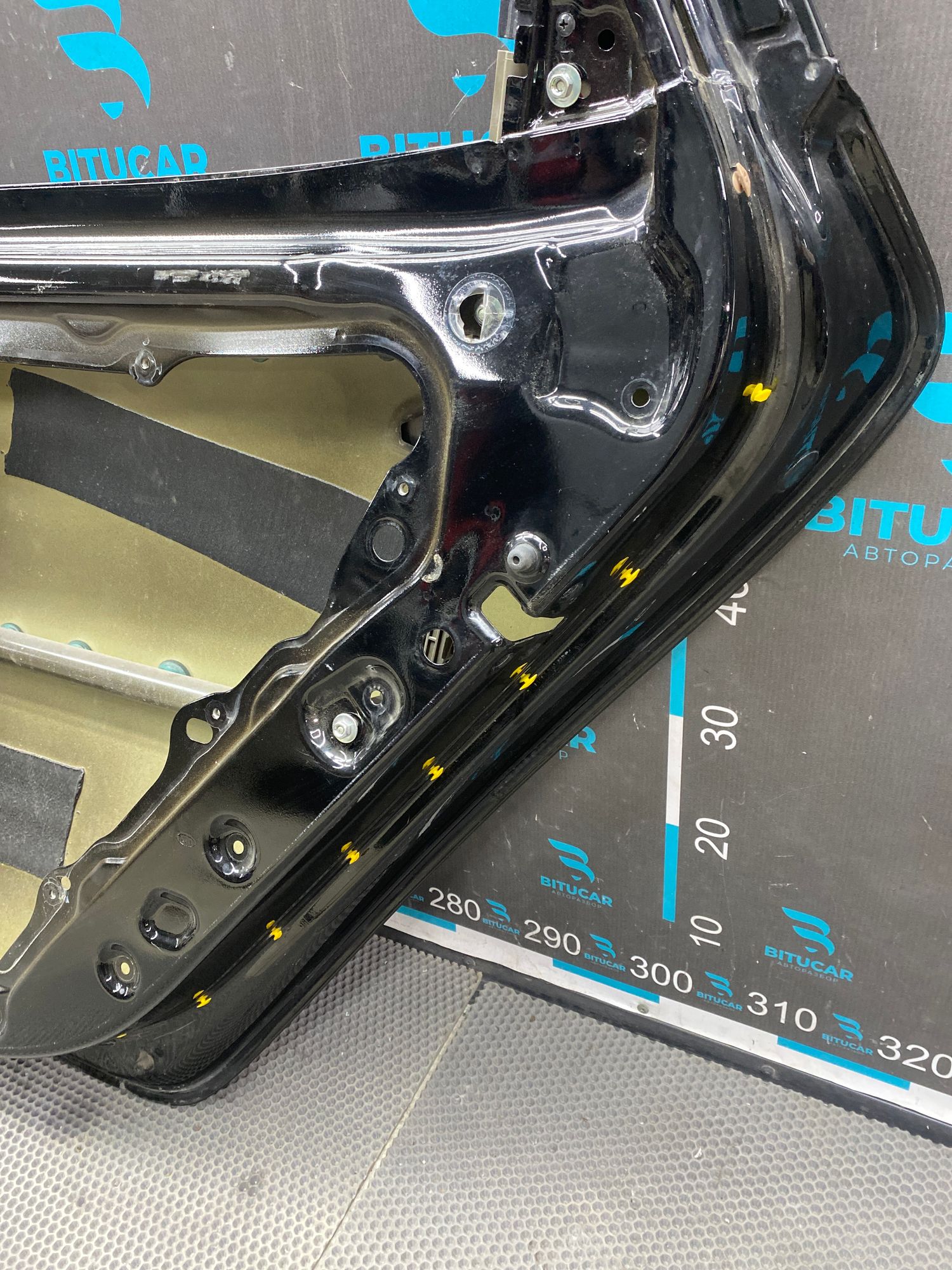 https://ycs.partsauto.market/partsauto-images/thmbs/userImages/c8f07ba63eb5b2f0f6006ea854bf8f7d/part/798d6278-b04a-409b-b213-379c00613a64_1777303294498.jpg