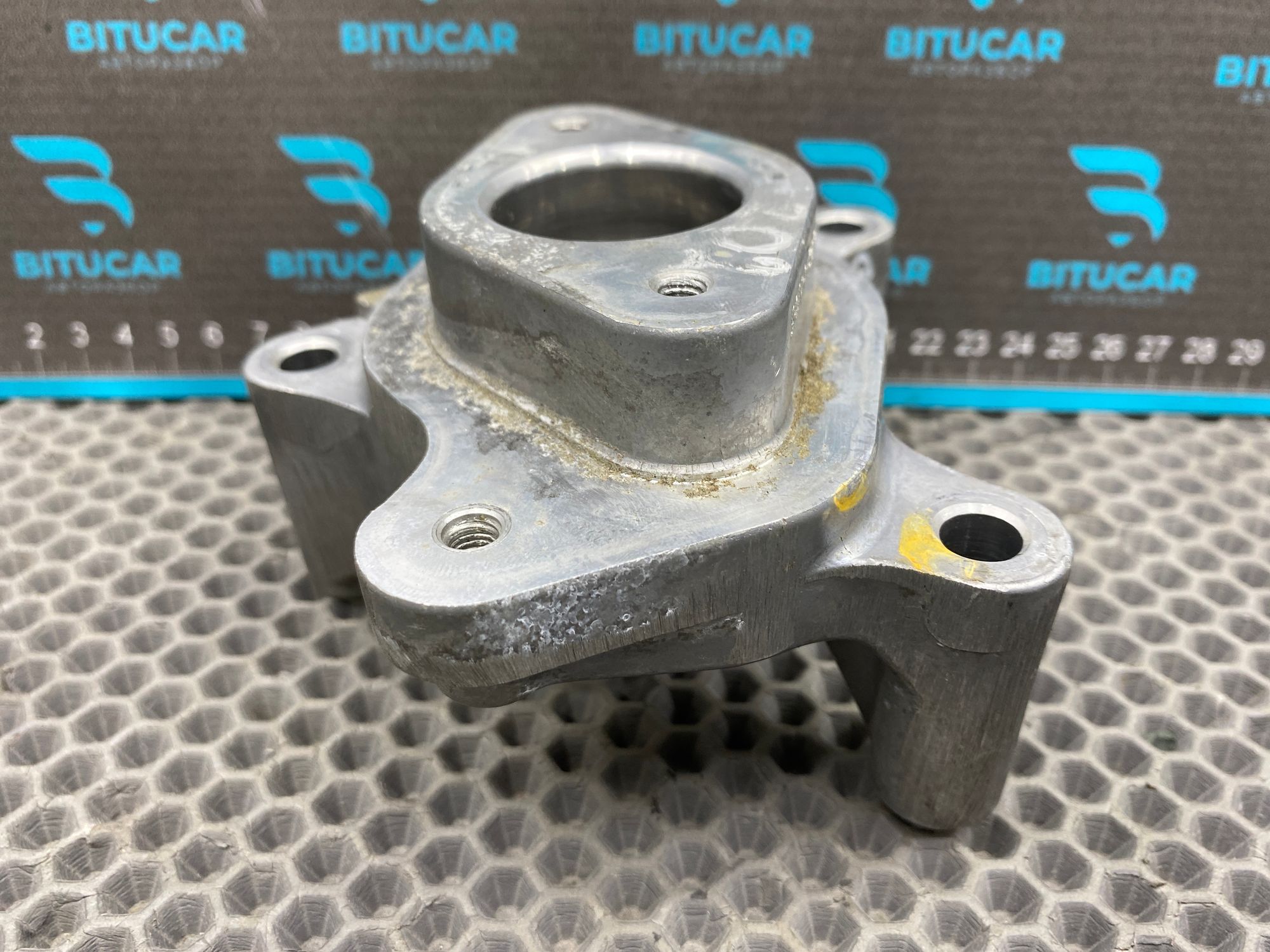 https://ycs.partsauto.market/partsauto-images/thmbs/userImages/c8f07ba63eb5b2f0f6006ea854bf8f7d/part/79e7c560-9214-46a2-90bf-3faf24ace149_1777796101026.jpg