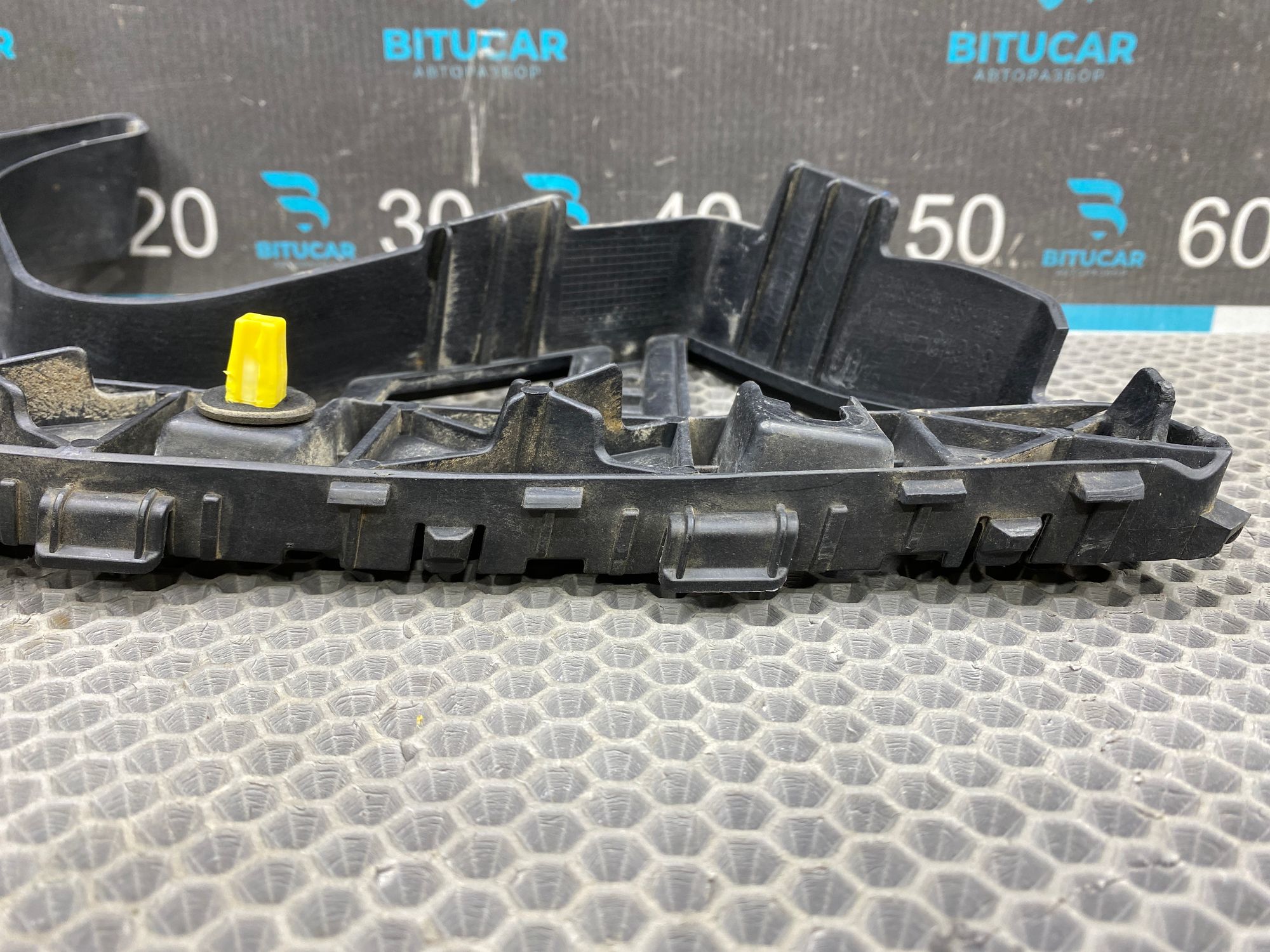 https://ycs.partsauto.market/partsauto-images/thmbs/userImages/c8f07ba63eb5b2f0f6006ea854bf8f7d/part/7a074ef9-00cd-455e-9f8d-bfae784ec8a2_1777804932795.jpg
