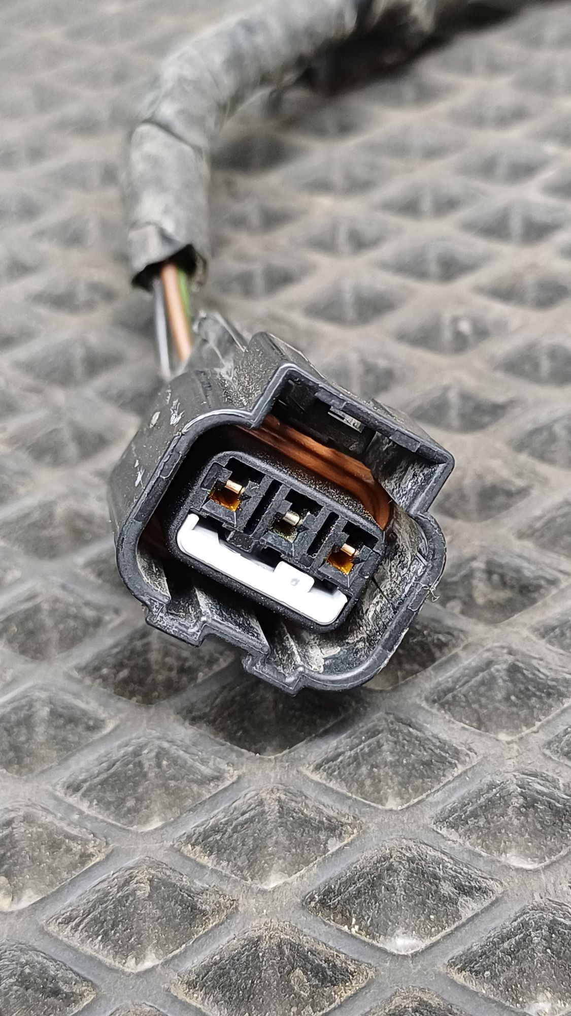 https://ycs.partsauto.market/partsauto-images/thmbs/userImages/c8f07ba63eb5b2f0f6006ea854bf8f7d/part/7a35ba62-94e3-4eec-bbde-110a4aede09e_1777540364448.jpg