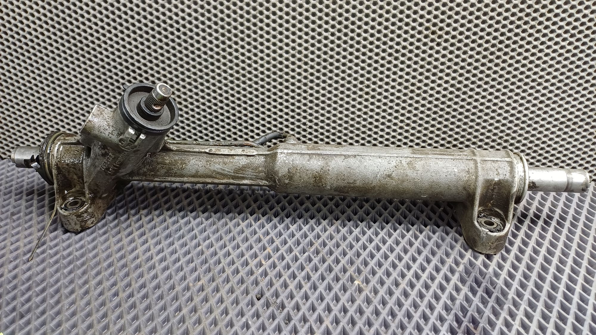 https://ycs.partsauto.market/partsauto-images/thmbs/userImages/c8f07ba63eb5b2f0f6006ea854bf8f7d/part/7aeadba3-cd5d-4241-8943-86d817050e62_1774356544610.jpg