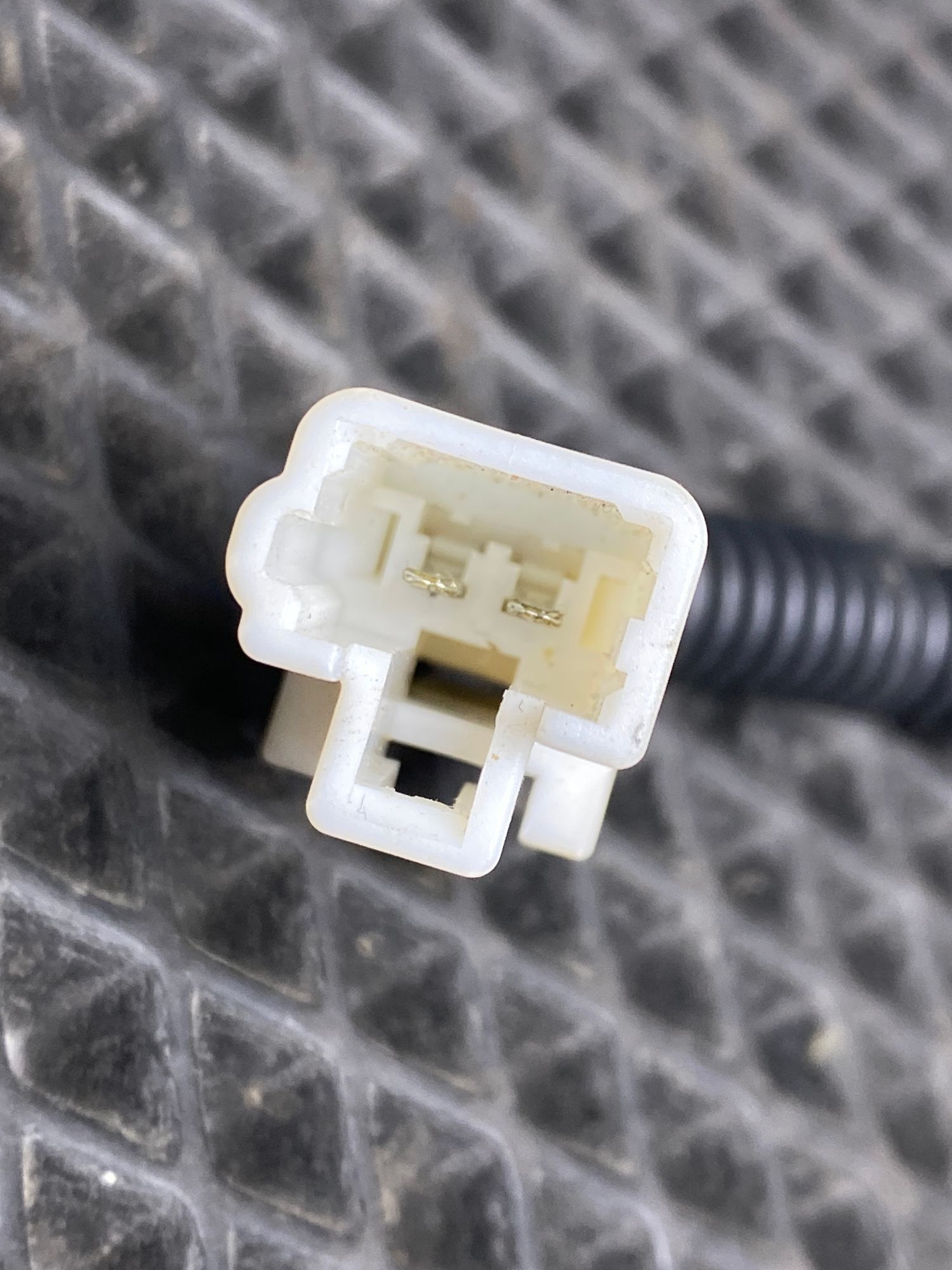 https://ycs.partsauto.market/partsauto-images/thmbs/userImages/c8f07ba63eb5b2f0f6006ea854bf8f7d/part/7b3bf6f7-154b-4c15-9065-bed895b99dfb_1777549260402.jpg
