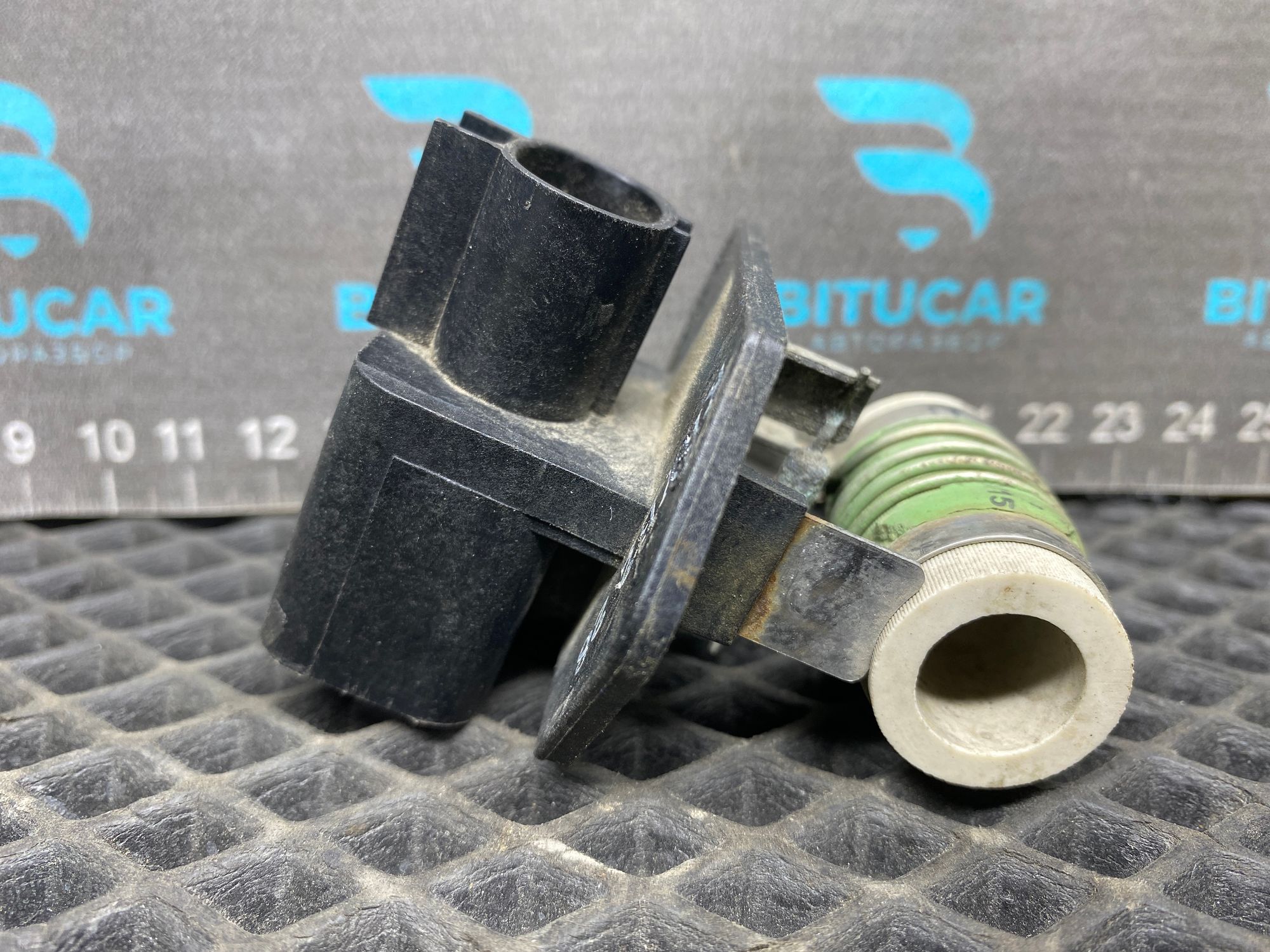 https://ycs.partsauto.market/partsauto-images/thmbs/userImages/c8f07ba63eb5b2f0f6006ea854bf8f7d/part/7c3055bb-3557-4736-a4db-cc24c07ca27e_1777459025124.jpg