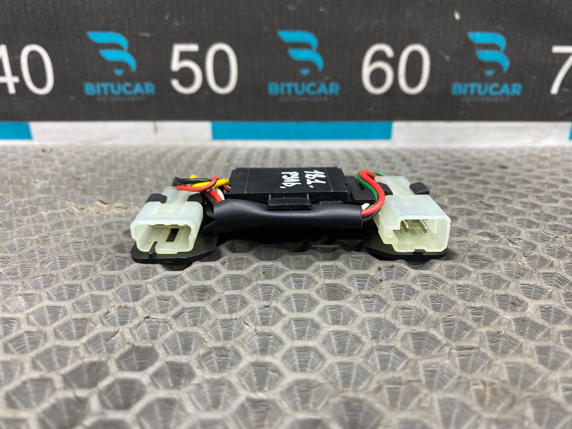 https://ycs.partsauto.market/partsauto-images/thmbs/userImages/c8f07ba63eb5b2f0f6006ea854bf8f7d/part/7d0089c2-4d29-4ec6-b007-c15b3b1ae9f7_1767088629900.jpg