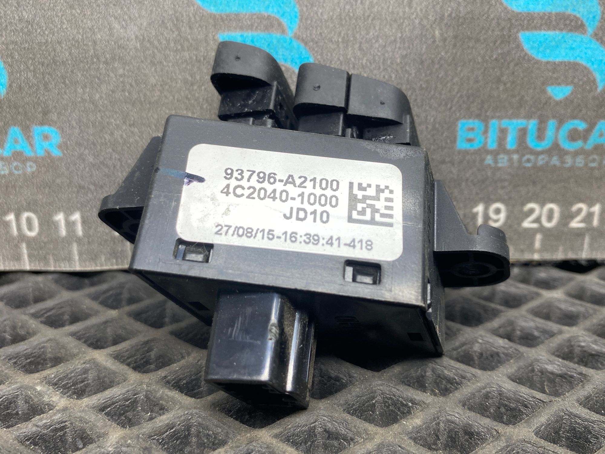 https://ycs.partsauto.market/partsauto-images/thmbs/userImages/c8f07ba63eb5b2f0f6006ea854bf8f7d/part/7d6f88db-7056-4672-aa6e-27d51d631a88_1777387188263.jpg