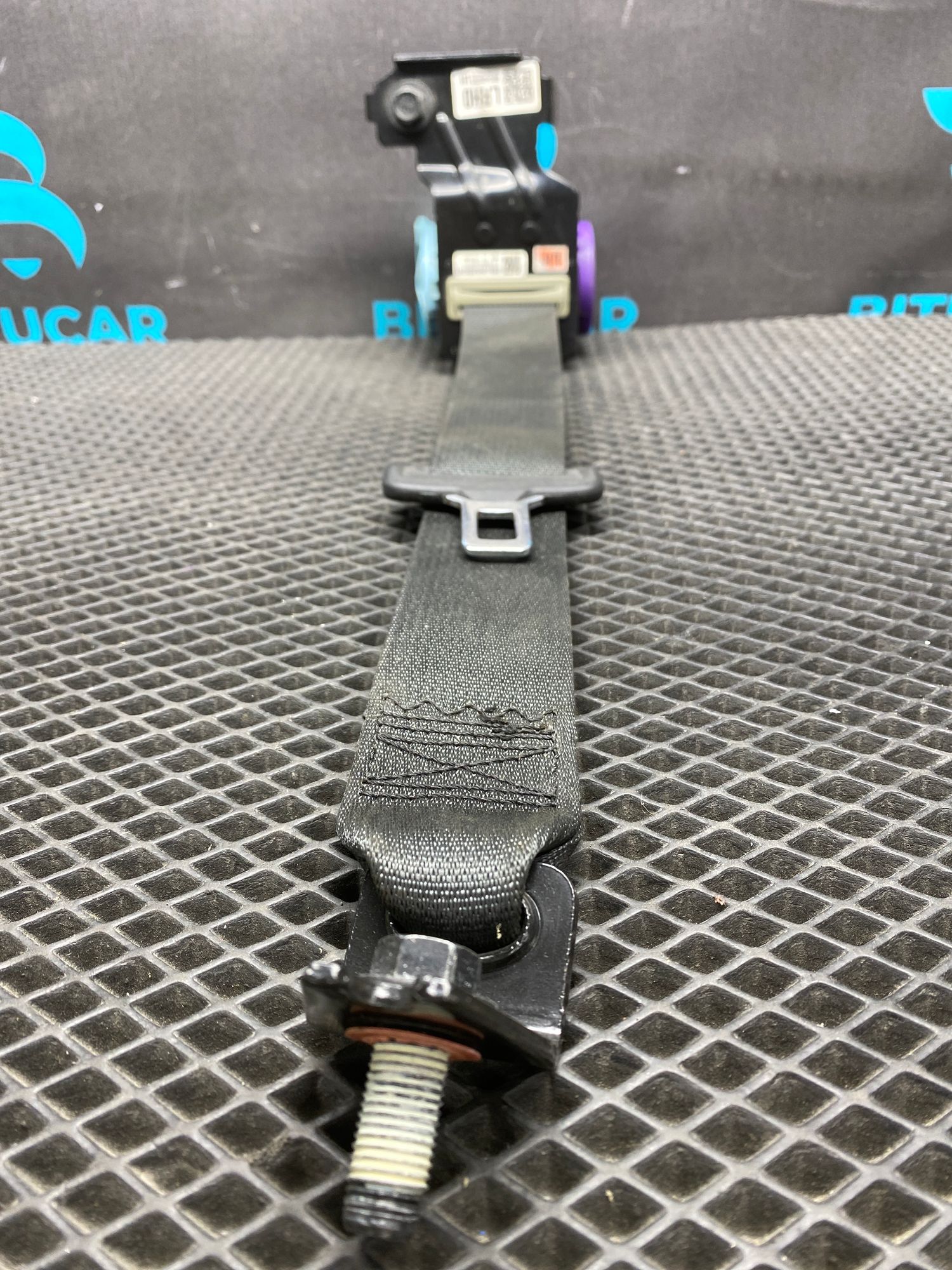 https://ycs.partsauto.market/partsauto-images/thmbs/userImages/c8f07ba63eb5b2f0f6006ea854bf8f7d/part/7d704a4f-62d7-44df-ba08-15e4380aa24e_1776950909977.jpg