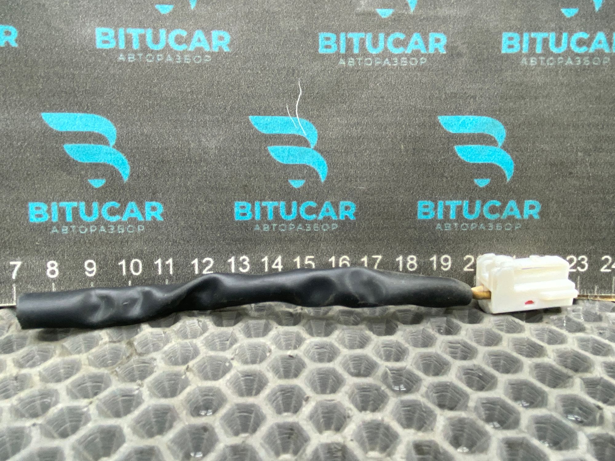 https://ycs.partsauto.market/partsauto-images/thmbs/userImages/c8f07ba63eb5b2f0f6006ea854bf8f7d/part/7d876fbf-0e89-475c-915a-cc03f8a4c1ec_1777650029490.jpg