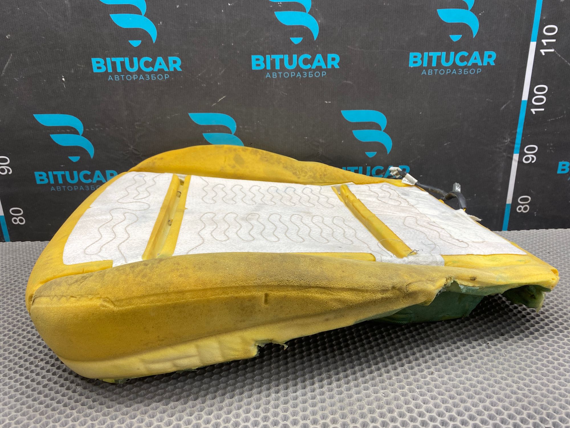 https://ycs.partsauto.market/partsauto-images/thmbs/userImages/c8f07ba63eb5b2f0f6006ea854bf8f7d/part/7dbad739-8a5d-45e4-afd0-45b466a65ebe_1777037580860.jpg