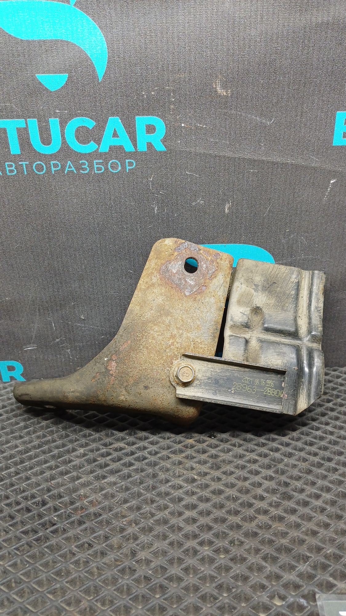 https://ycs.partsauto.market/partsauto-images/thmbs/userImages/c8f07ba63eb5b2f0f6006ea854bf8f7d/part/7e1e8731-092f-4749-98c3-2a52f7380049_1777120384844.jpg