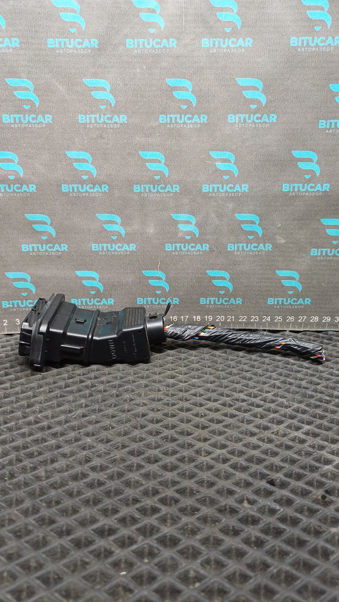 https://ycs.partsauto.market/partsauto-images/thmbs/userImages/c8f07ba63eb5b2f0f6006ea854bf8f7d/part/7e87d9e5-5049-4d73-a14b-908bca7fa449_1777556400761.jpg