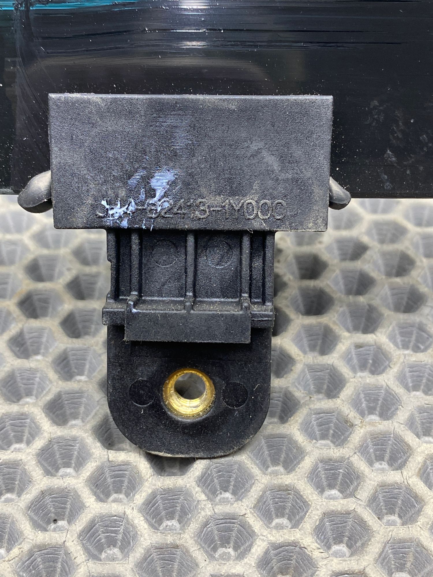 https://ycs.partsauto.market/partsauto-images/thmbs/userImages/c8f07ba63eb5b2f0f6006ea854bf8f7d/part/7e8a42a5-ea3e-4570-8c85-2160953a48e9_1777045079855.jpg