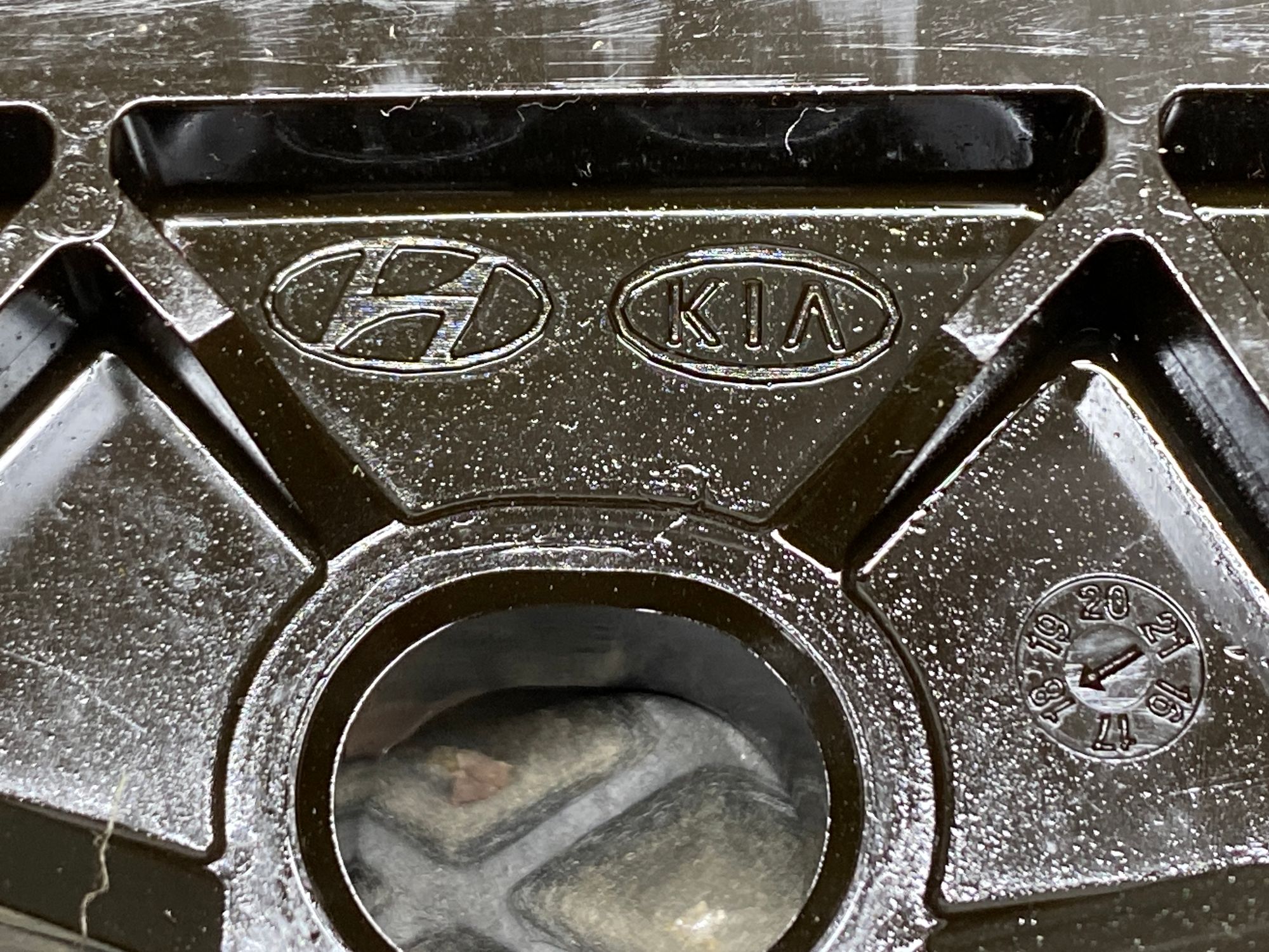 https://ycs.partsauto.market/partsauto-images/thmbs/userImages/c8f07ba63eb5b2f0f6006ea854bf8f7d/part/7ef8c148-5761-49d3-be7f-e3ffba88885b_1777270403069.jpg