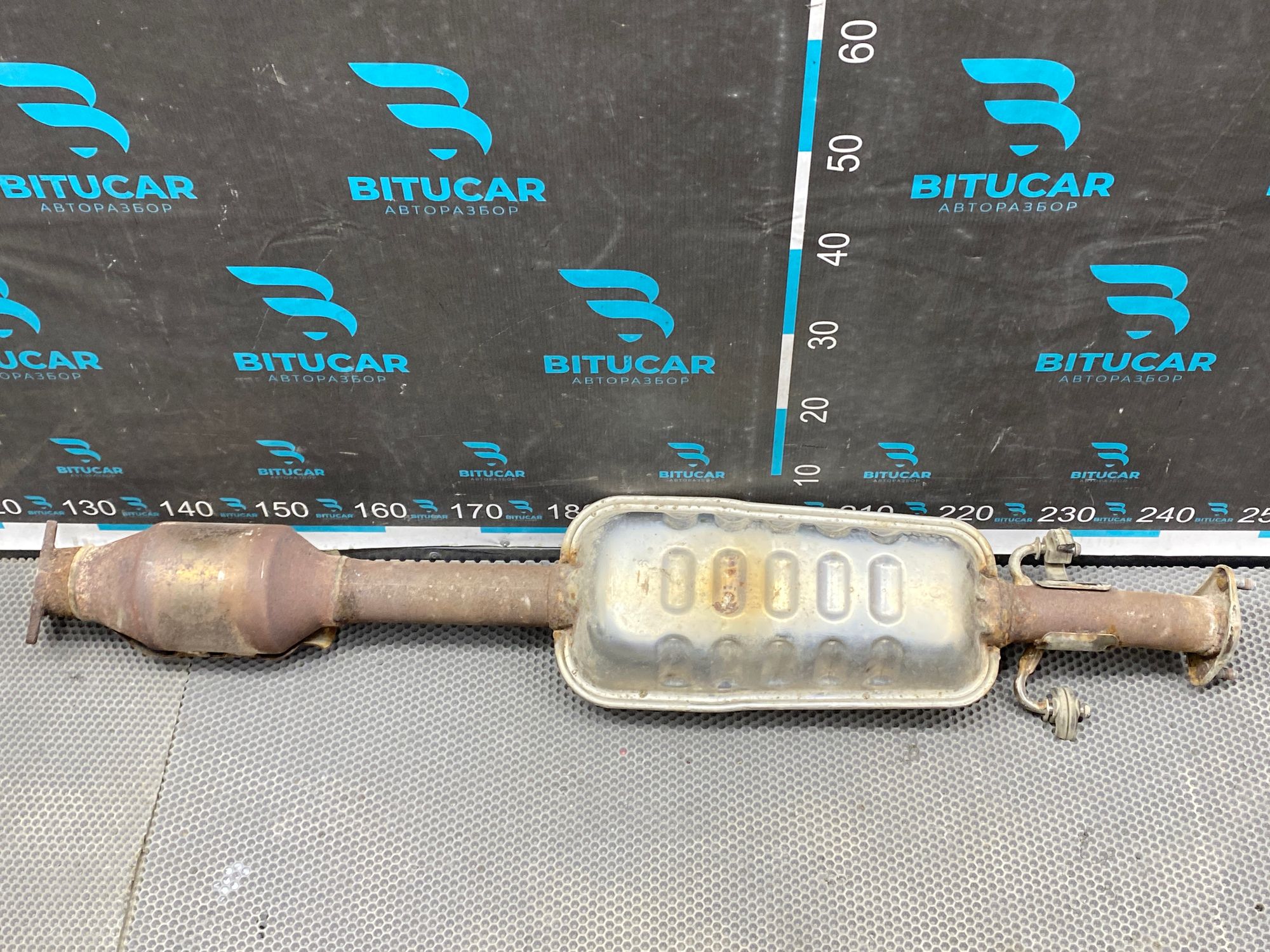 https://ycs.partsauto.market/partsauto-images/thmbs/userImages/c8f07ba63eb5b2f0f6006ea854bf8f7d/part/7f105020-4e33-4d0d-9f12-1a1315e8bc02_1775293970055.jpg