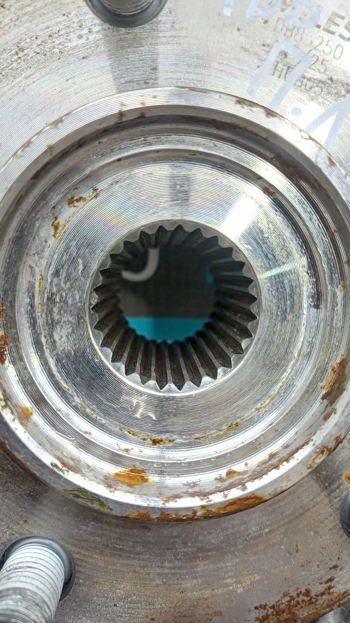 https://ycs.partsauto.market/partsauto-images/thmbs/userImages/c8f07ba63eb5b2f0f6006ea854bf8f7d/part/7f3ac802-de5f-4570-a103-3cc13a96014b_1777290710691.jpg
