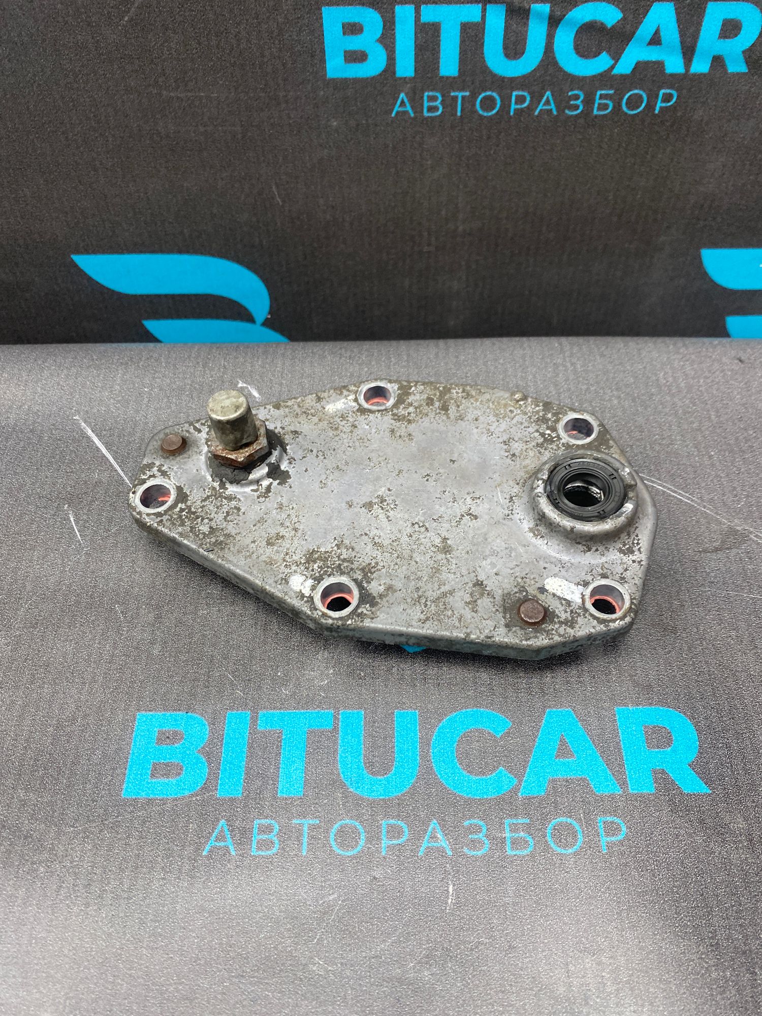 https://ycs.partsauto.market/partsauto-images/thmbs/userImages/c8f07ba63eb5b2f0f6006ea854bf8f7d/part/7f664042-cda2-42c9-9575-d46b39663ae5_1771255937239.jpg