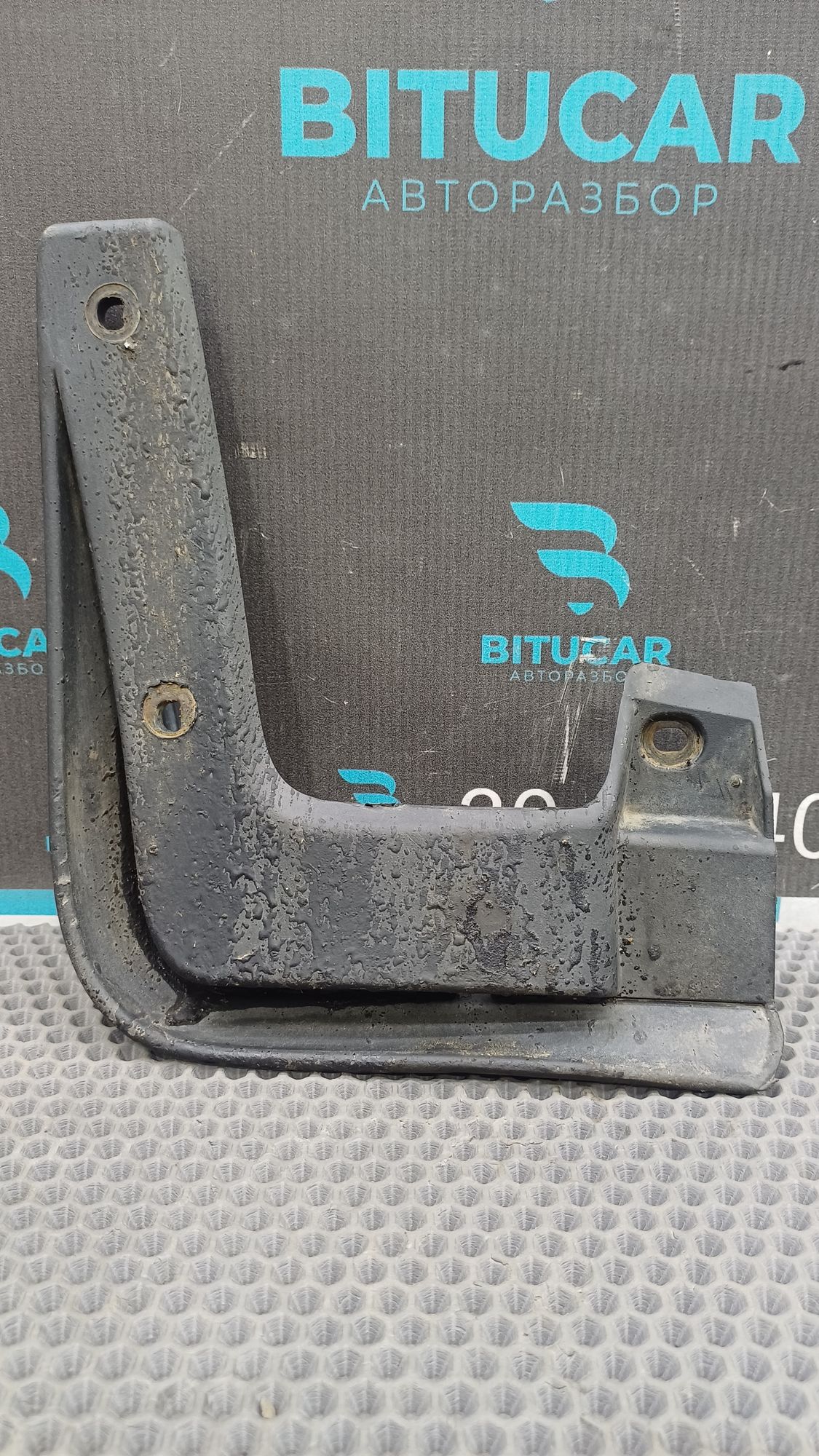 https://ycs.partsauto.market/partsauto-images/thmbs/userImages/c8f07ba63eb5b2f0f6006ea854bf8f7d/part/7f6f4579-5a25-42bc-8fa0-fca201c6a3d3_1777303325610.jpg