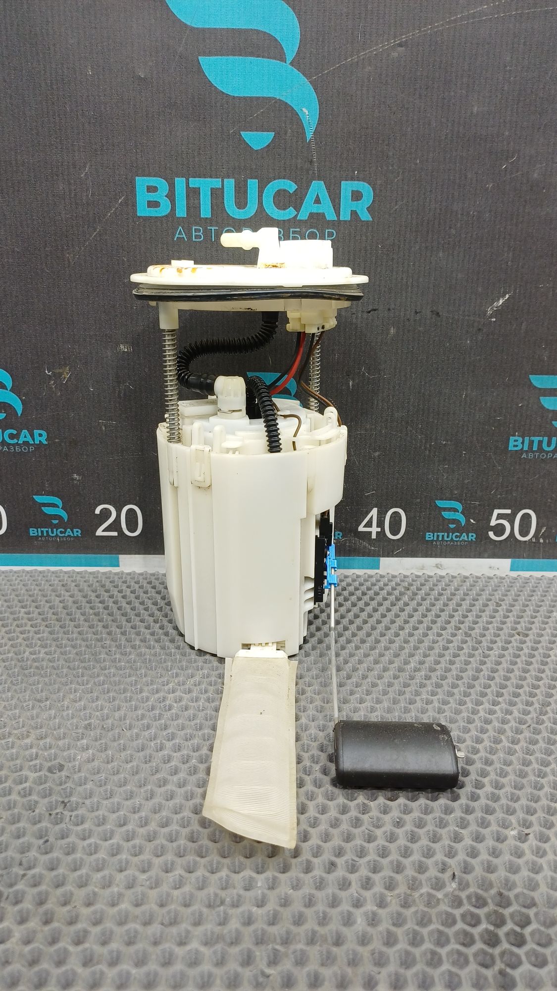 https://ycs.partsauto.market/partsauto-images/thmbs/userImages/c8f07ba63eb5b2f0f6006ea854bf8f7d/part/8034ab25-bbcd-42a9-8acf-239c797ddac2_1777363451098.jpg