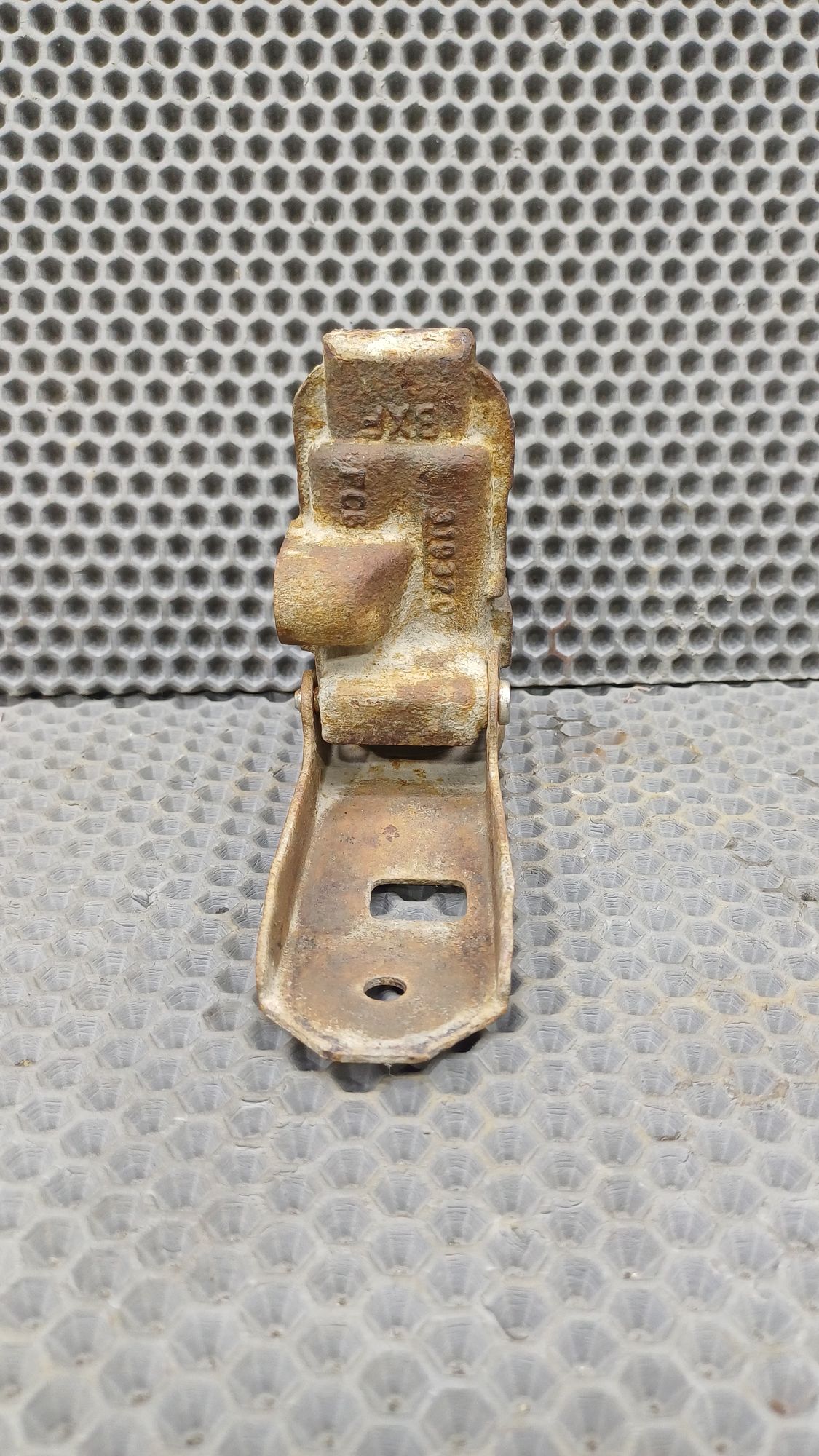 https://ycs.partsauto.market/partsauto-images/thmbs/userImages/c8f07ba63eb5b2f0f6006ea854bf8f7d/part/80a2db68-1940-47ab-80a8-4c498f58a681_1774268050298.jpg