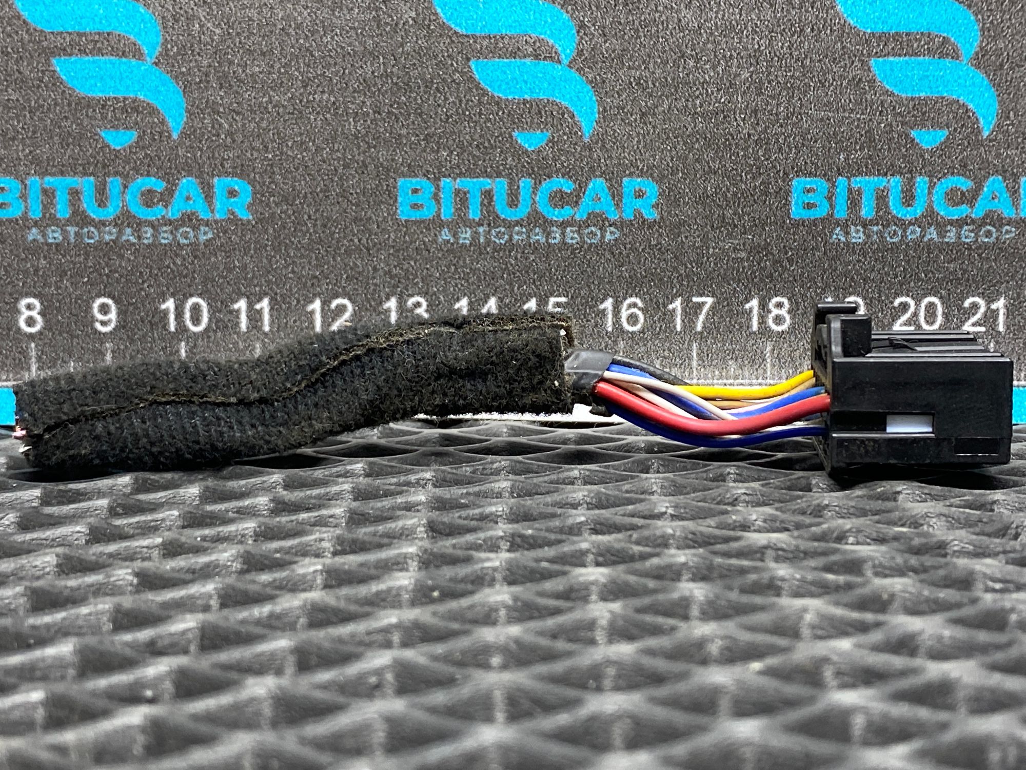 https://ycs.partsauto.market/partsauto-images/thmbs/userImages/c8f07ba63eb5b2f0f6006ea854bf8f7d/part/80b7c06b-3fbb-4037-8d88-b8654c111c53_1777718264957.jpg