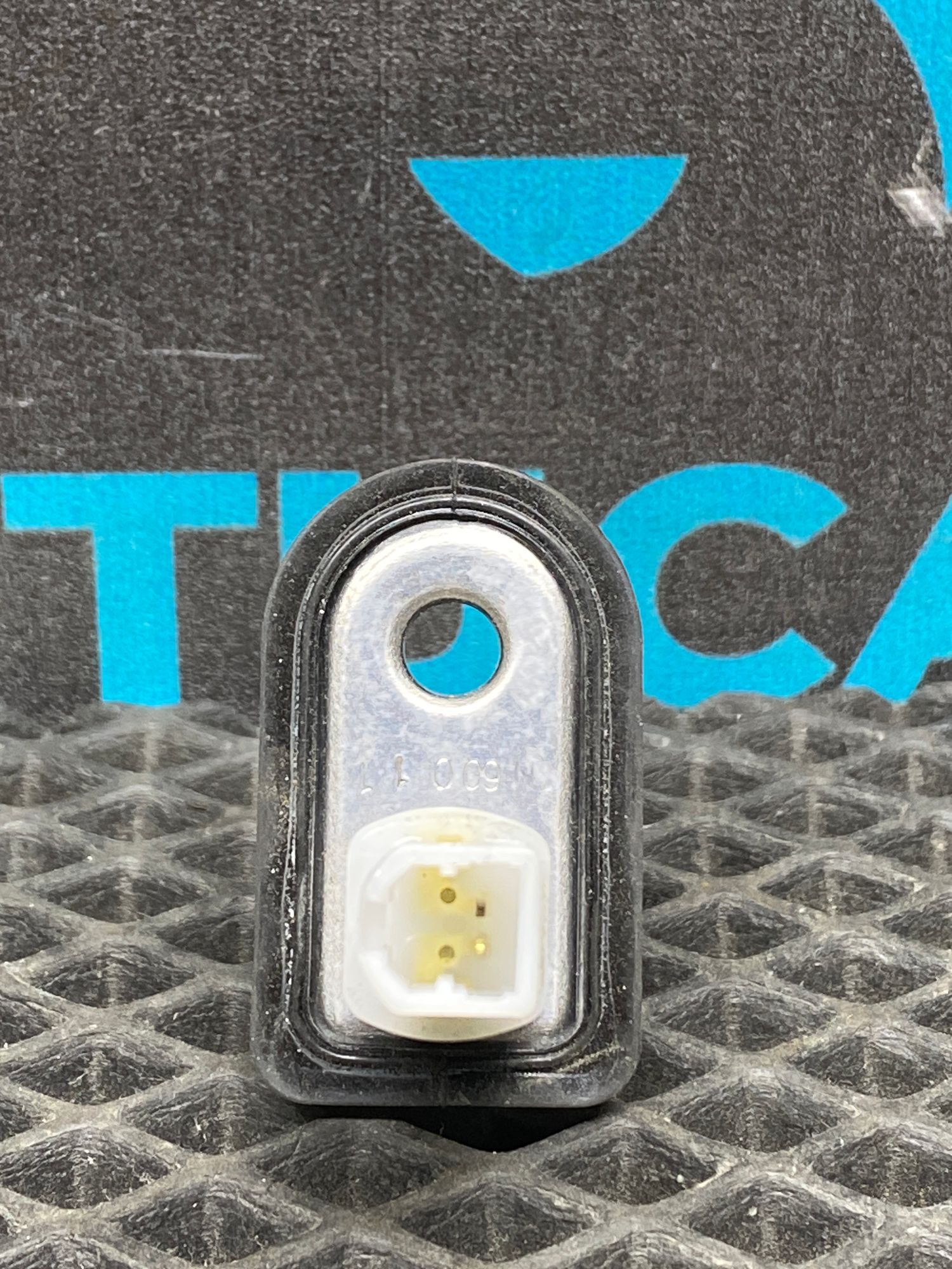 https://ycs.partsauto.market/partsauto-images/thmbs/userImages/c8f07ba63eb5b2f0f6006ea854bf8f7d/part/81a46cf7-5536-4268-b4a8-f337da9d524f_1776944156401.jpg