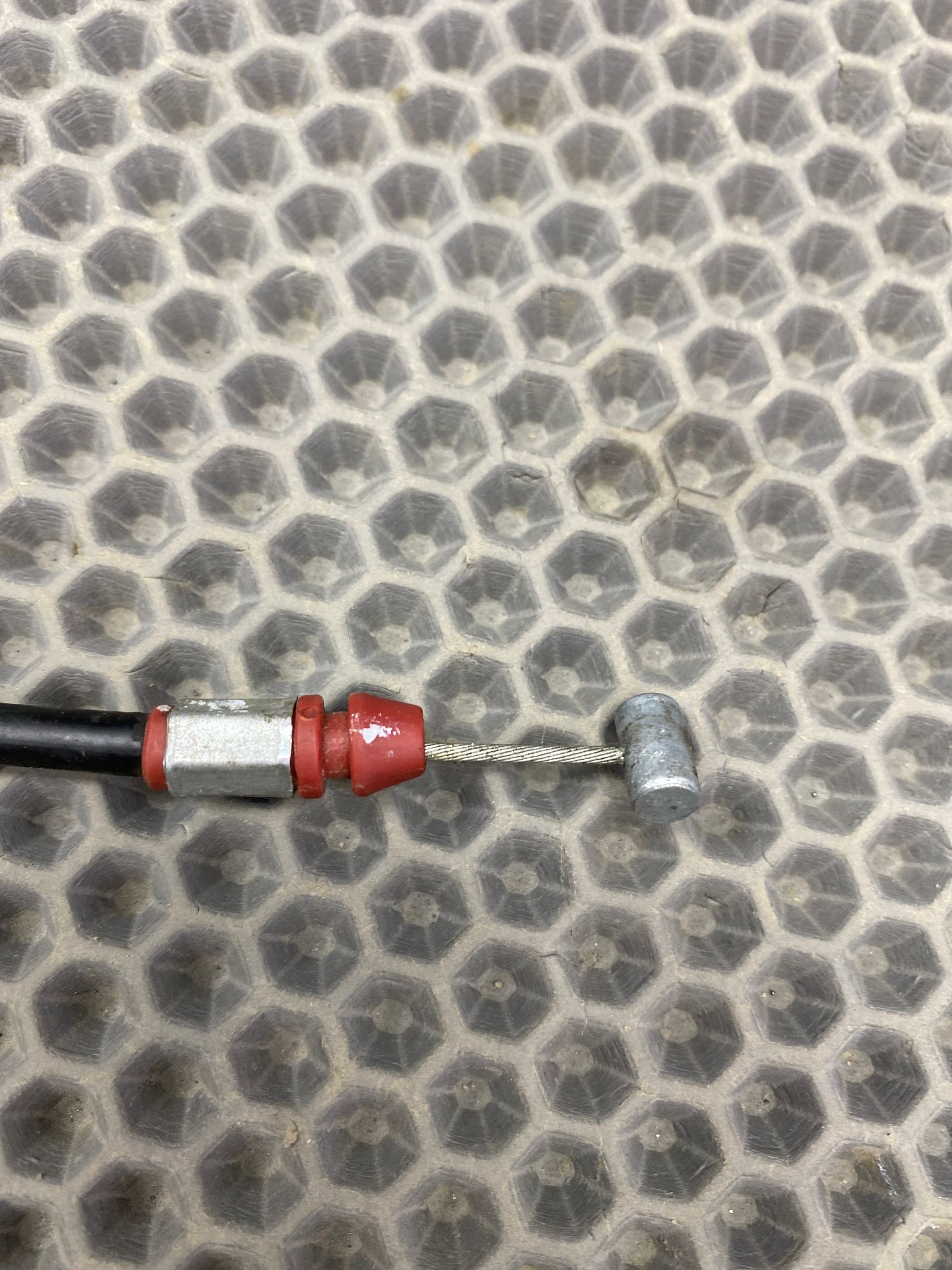 https://ycs.partsauto.market/partsauto-images/thmbs/userImages/c8f07ba63eb5b2f0f6006ea854bf8f7d/part/8277c9a4-88e1-47e4-8e84-3ea1c10c238f_1777214016453.jpg