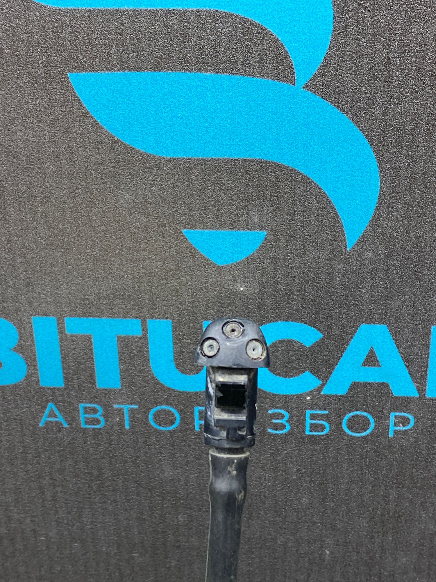 https://ycs.partsauto.market/partsauto-images/thmbs/userImages/c8f07ba63eb5b2f0f6006ea854bf8f7d/part/8324c164-f7bf-4209-8335-1e2ce0ae37b4_1776948443709.jpg
