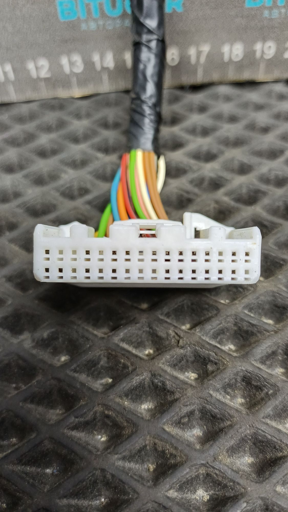 https://ycs.partsauto.market/partsauto-images/thmbs/userImages/c8f07ba63eb5b2f0f6006ea854bf8f7d/part/8331df03-bfbe-4350-a4b1-2b08e80fe7c7_1777556007313.jpg